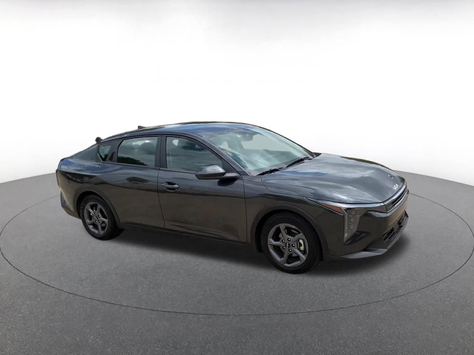 Thumbnail: 2025 Kia K4 - 1