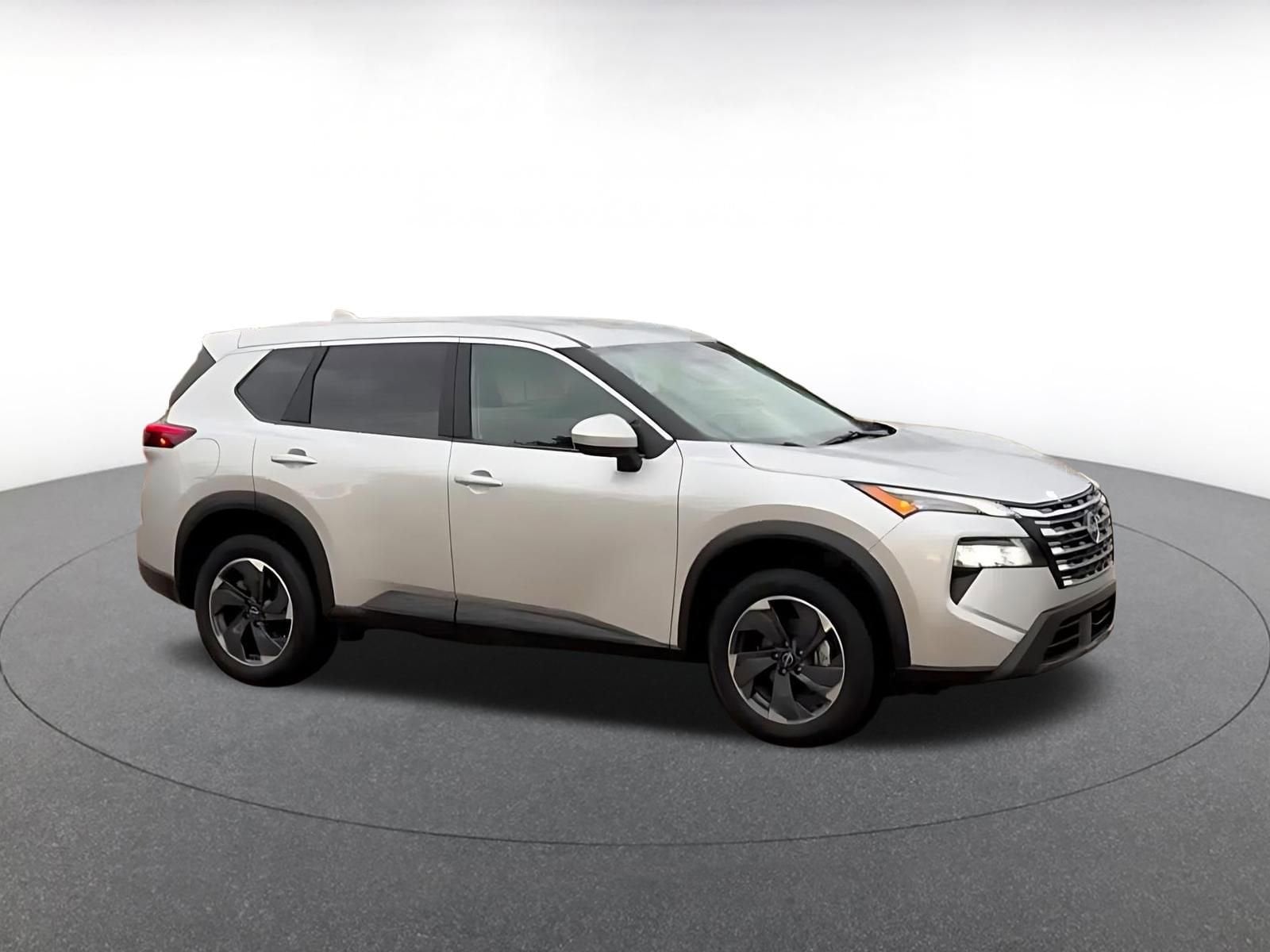Thumbnail: 2025 Nissan Rogue - 2