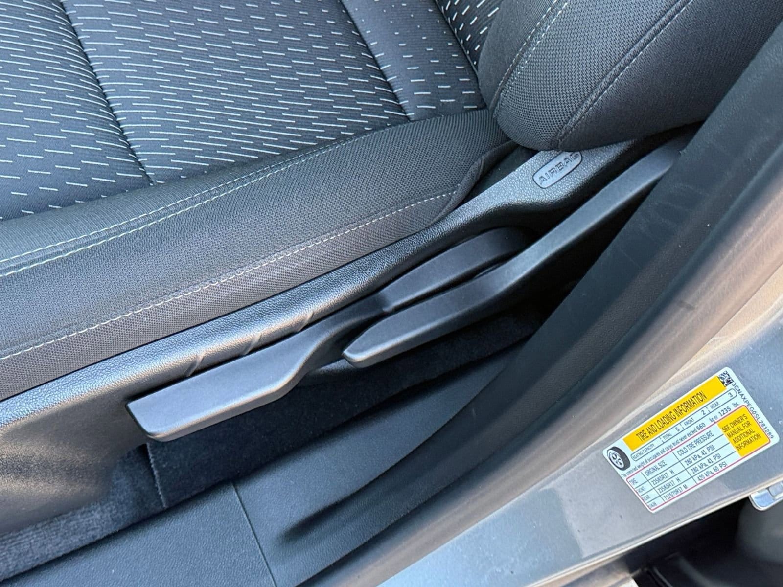 Thumbnail: 2025 Chevrolet Equinox - 23