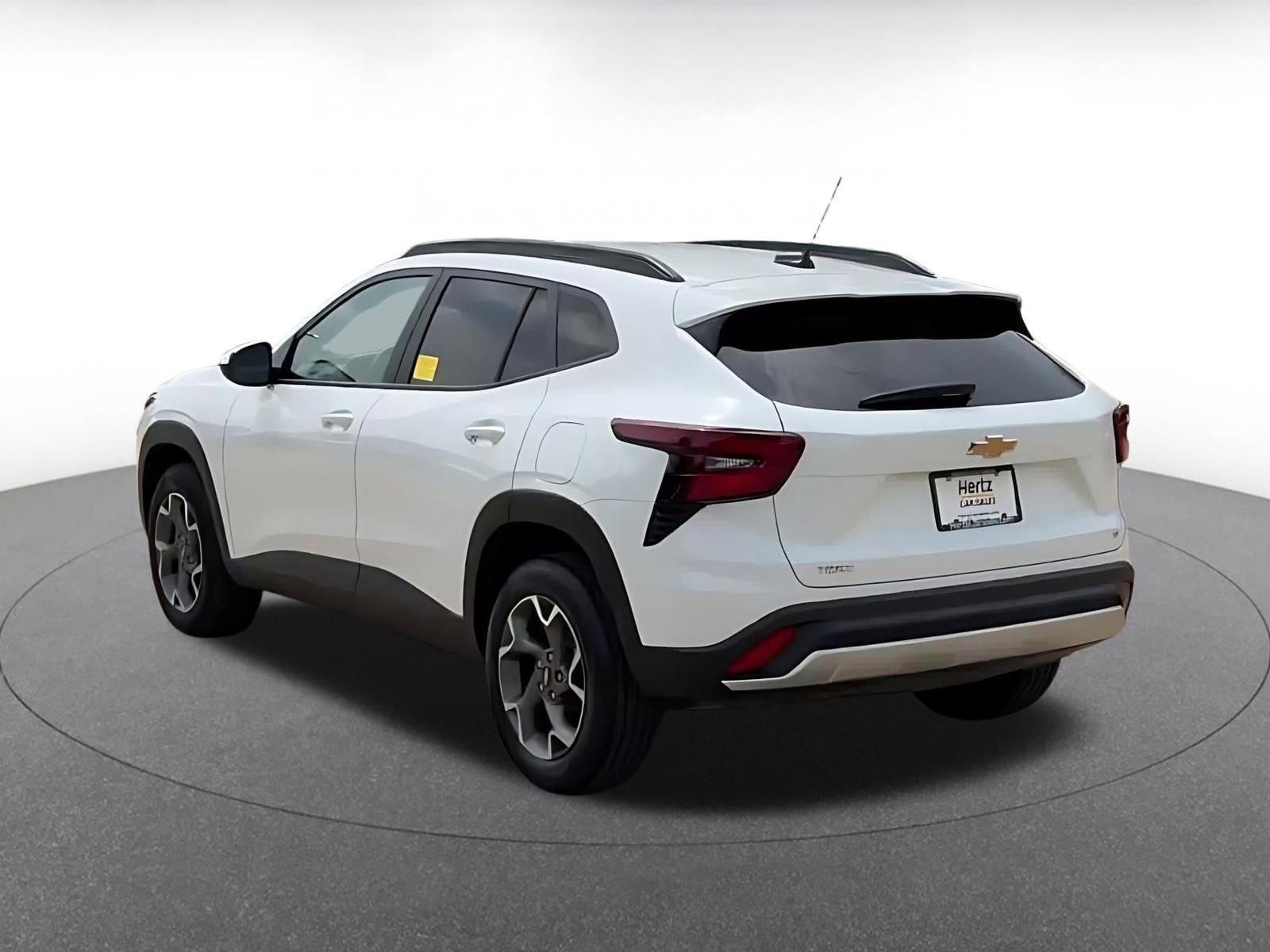 Thumbnail: 2025 Chevrolet Trax - 11