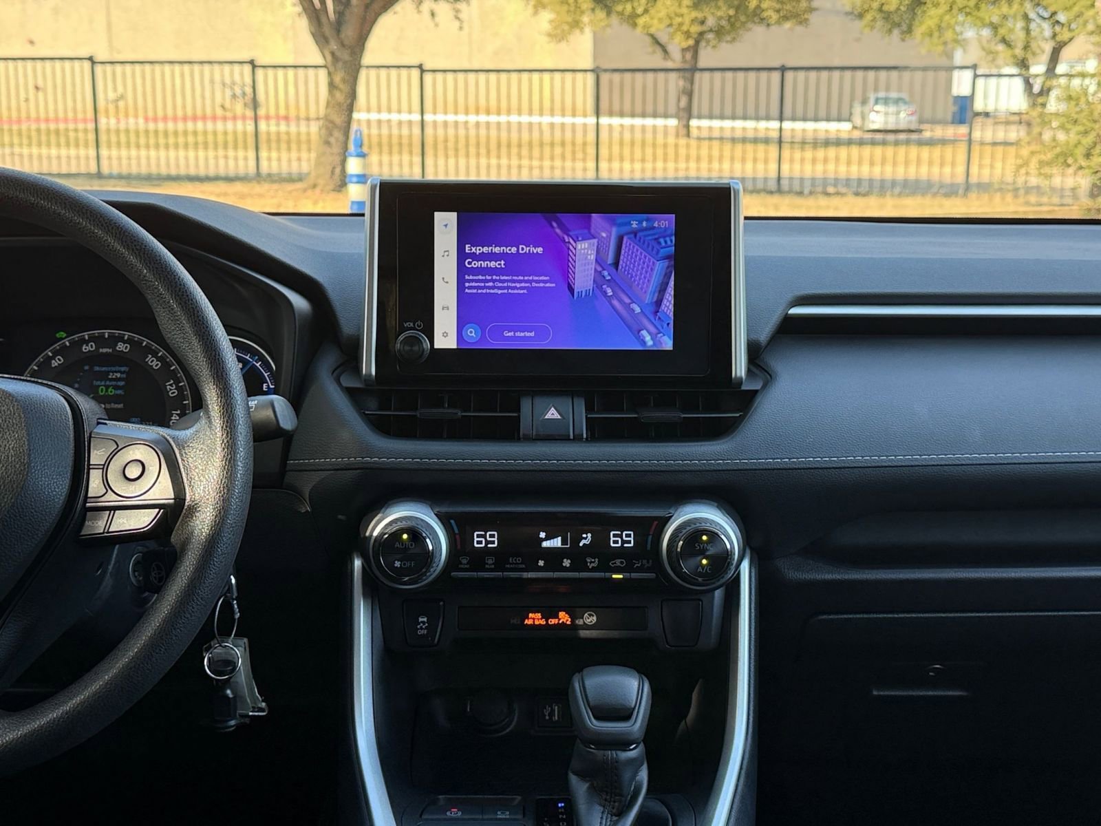 Thumbnail: 2025 Toyota RAV4 - 18