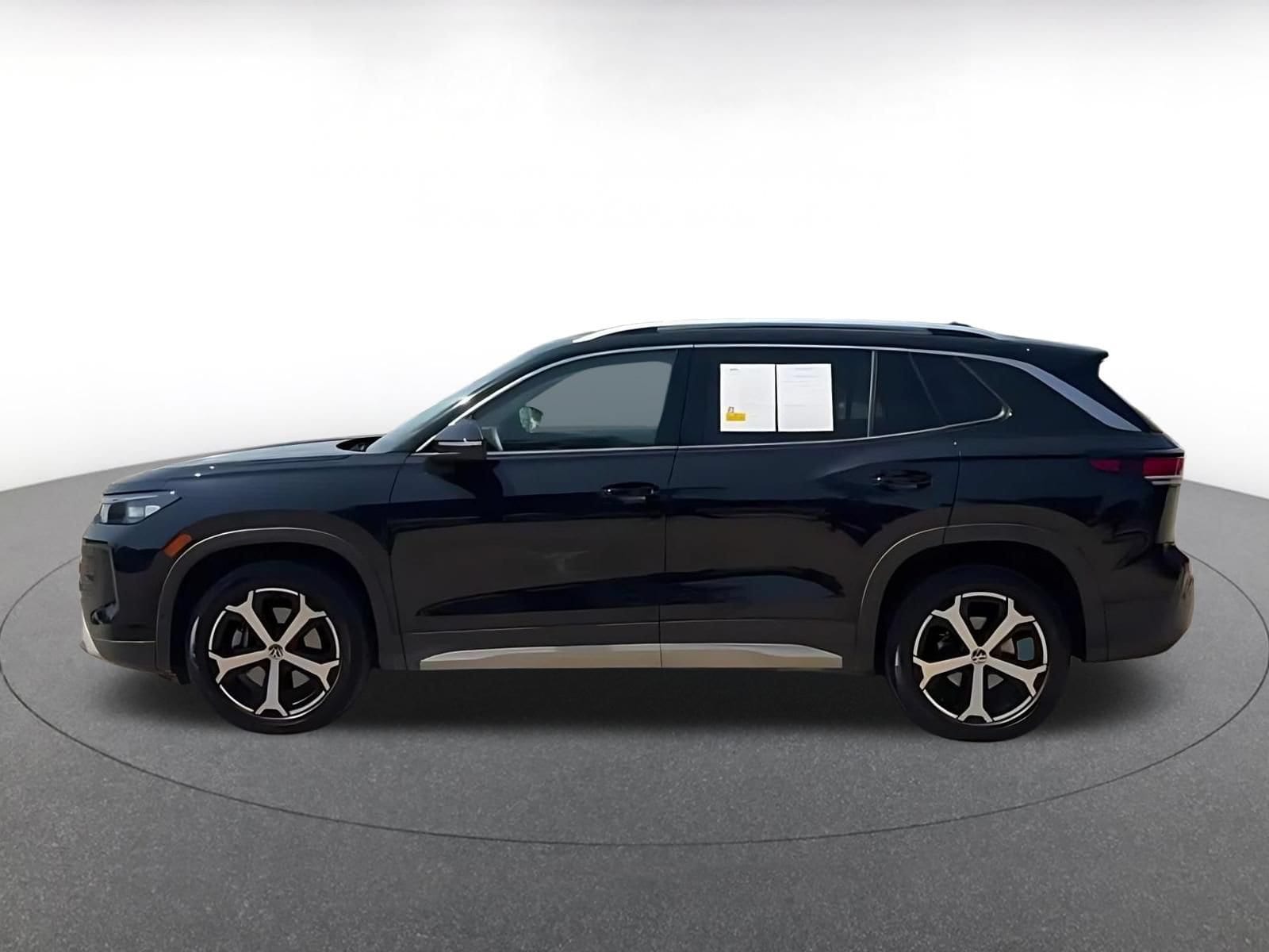 Thumbnail: 2026 Volkswagen Tiguan - 9