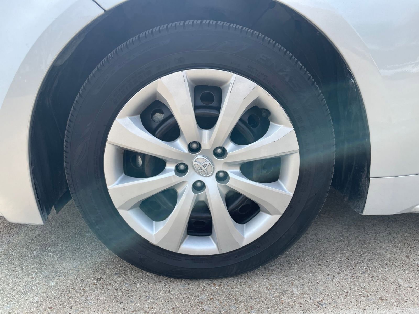 Thumbnail: 2025 Toyota Corolla - 33