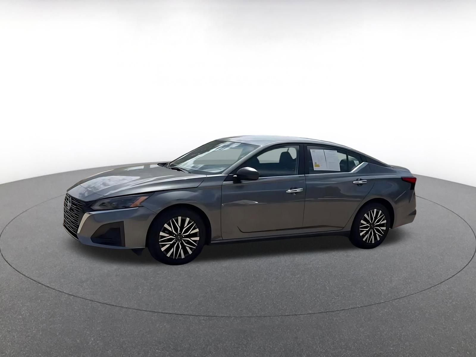 Thumbnail: 2025 Nissan Altima - 8