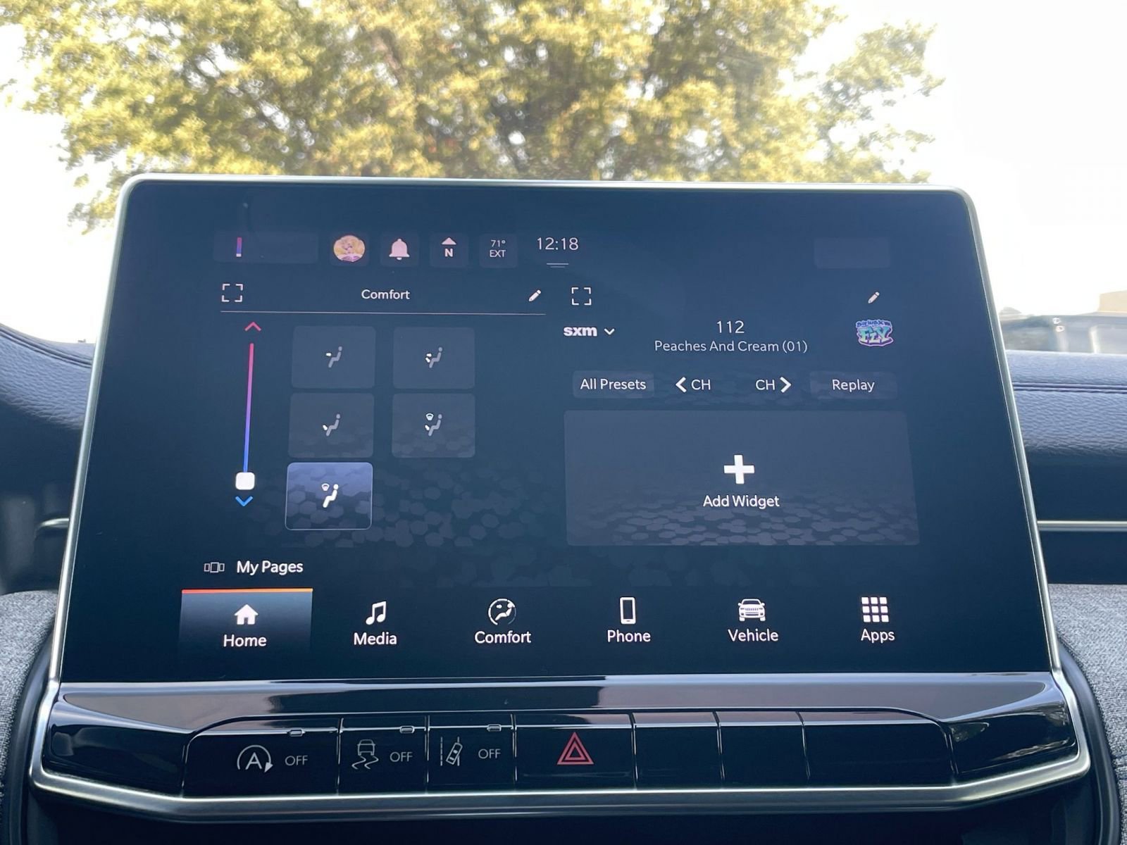 Thumbnail: 2023 Jeep Compass - 21