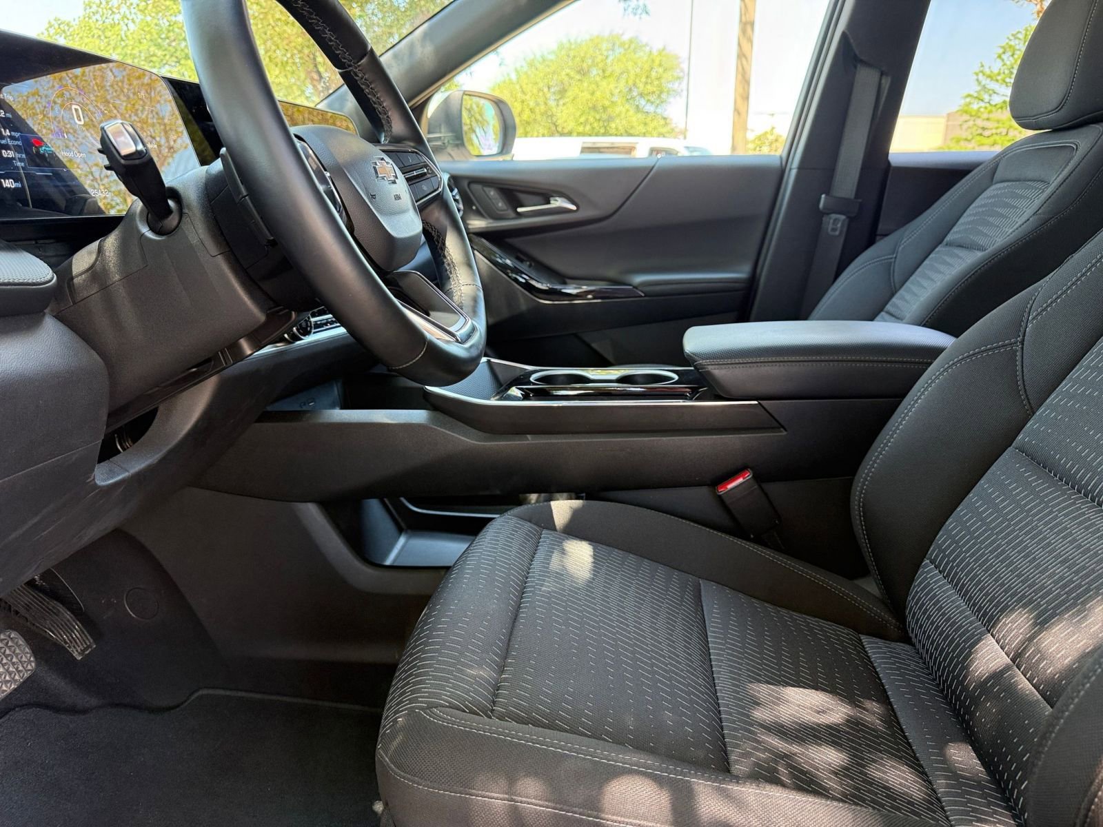 Thumbnail: 2025 Chevrolet Equinox - 28