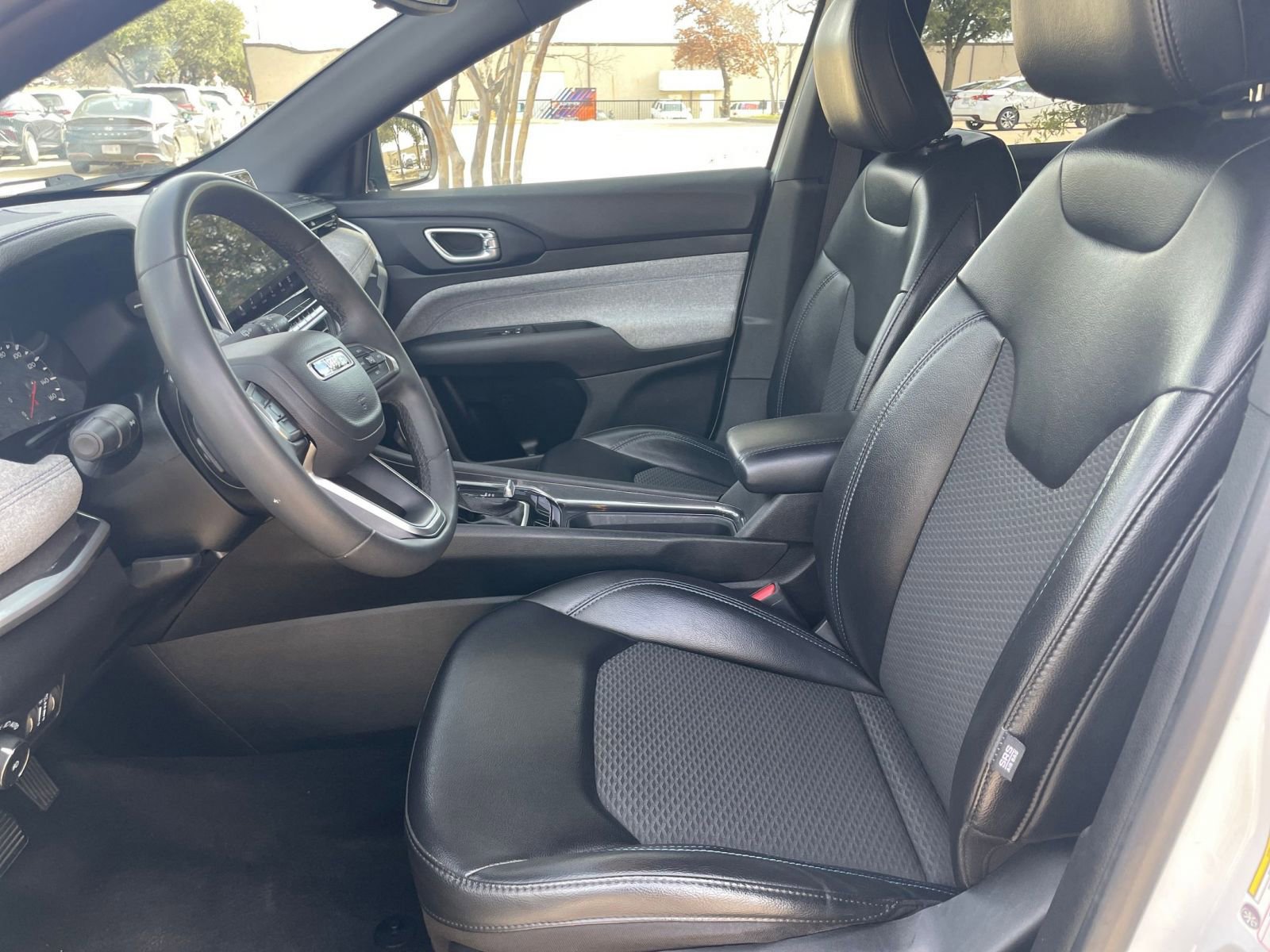 Thumbnail: 2023 Jeep Compass - 27