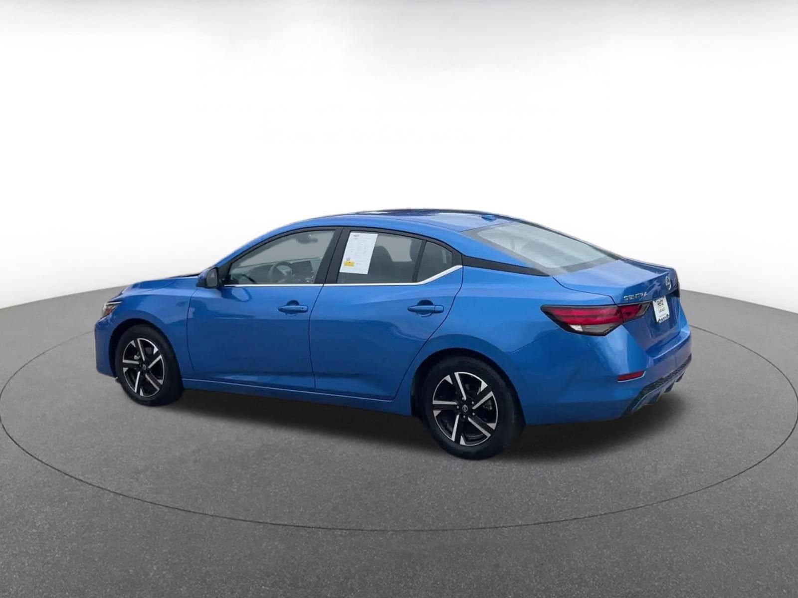 Thumbnail: 2025 Nissan Sentra - 10