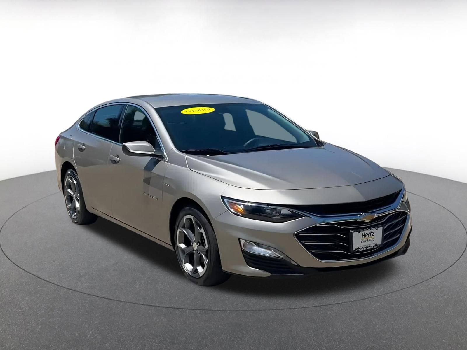 Thumbnail: 2024 Chevrolet Malibu - 3