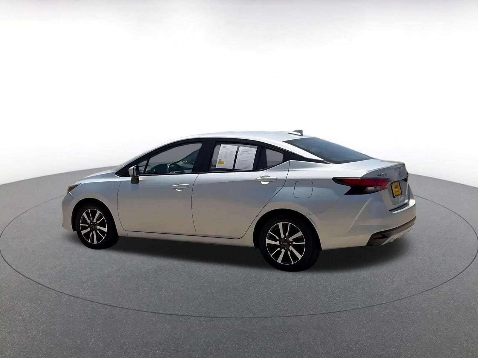 2025 Nissan Versa Sedan SV - Photo 10