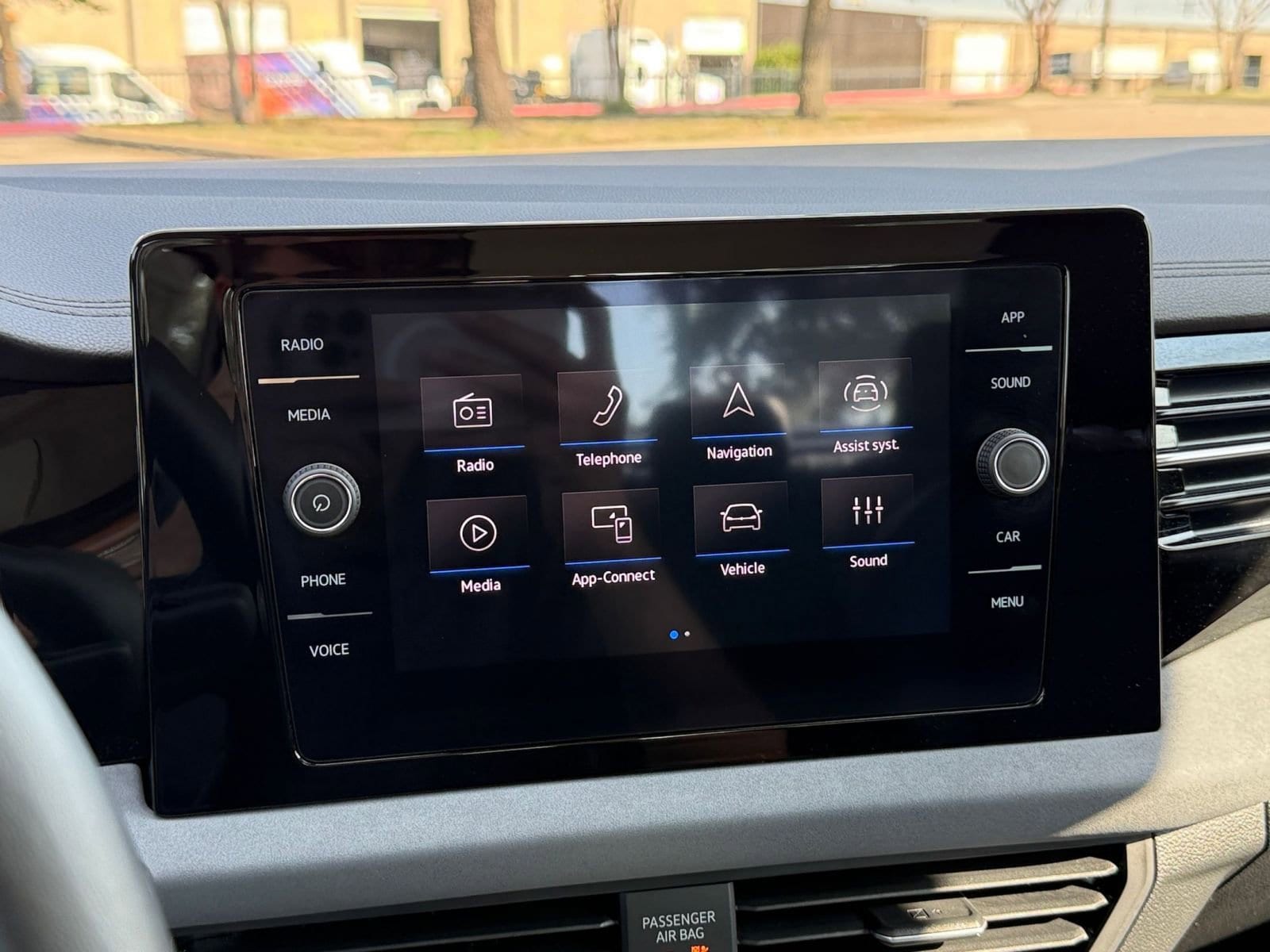 Thumbnail: 2025 Volkswagen Jetta - 21