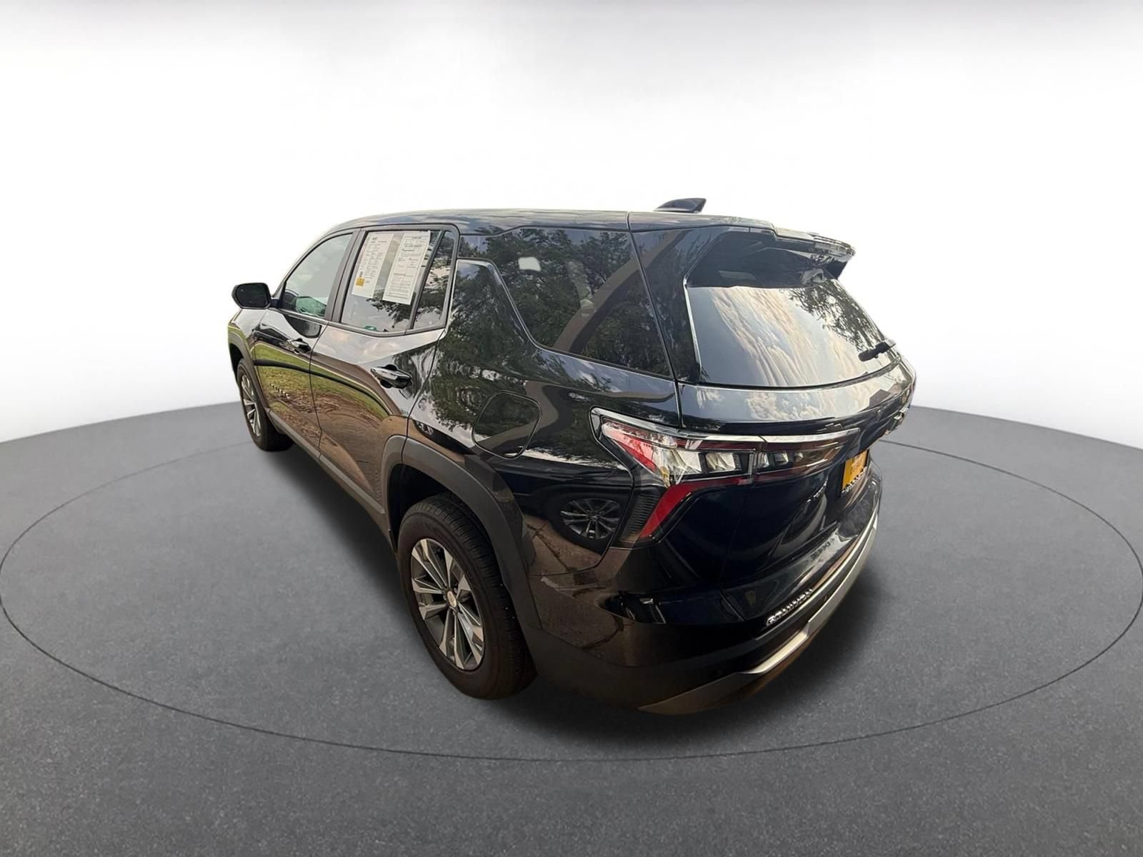 Thumbnail: 2025 Chevrolet Equinox - 4