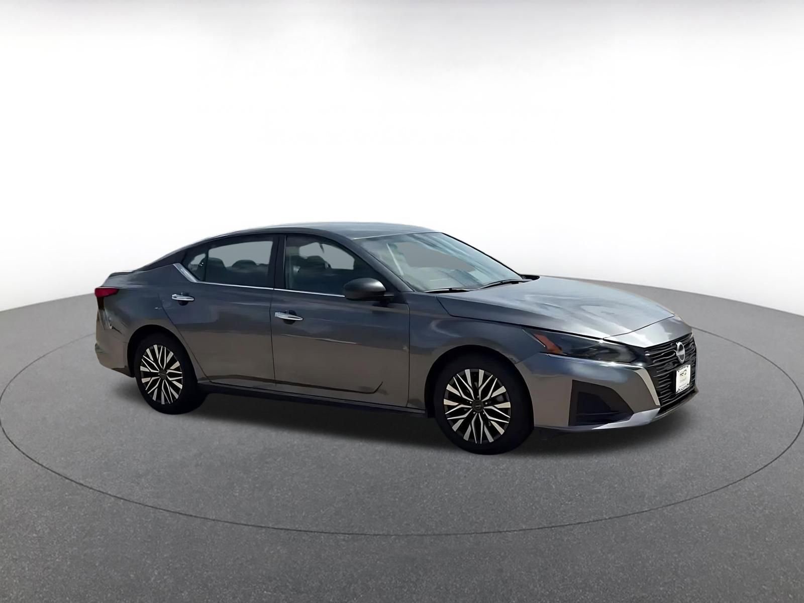 Thumbnail: 2025 Nissan Altima - 2