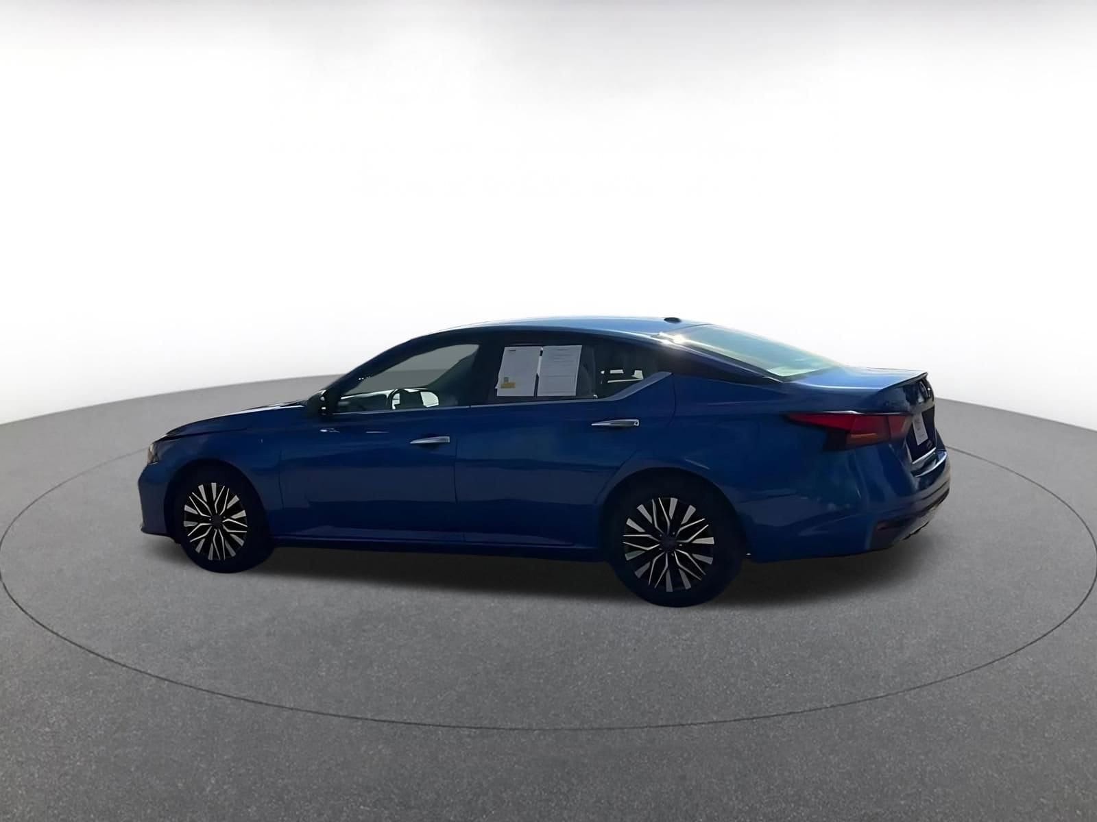 Thumbnail: 2025 Nissan Altima - 10