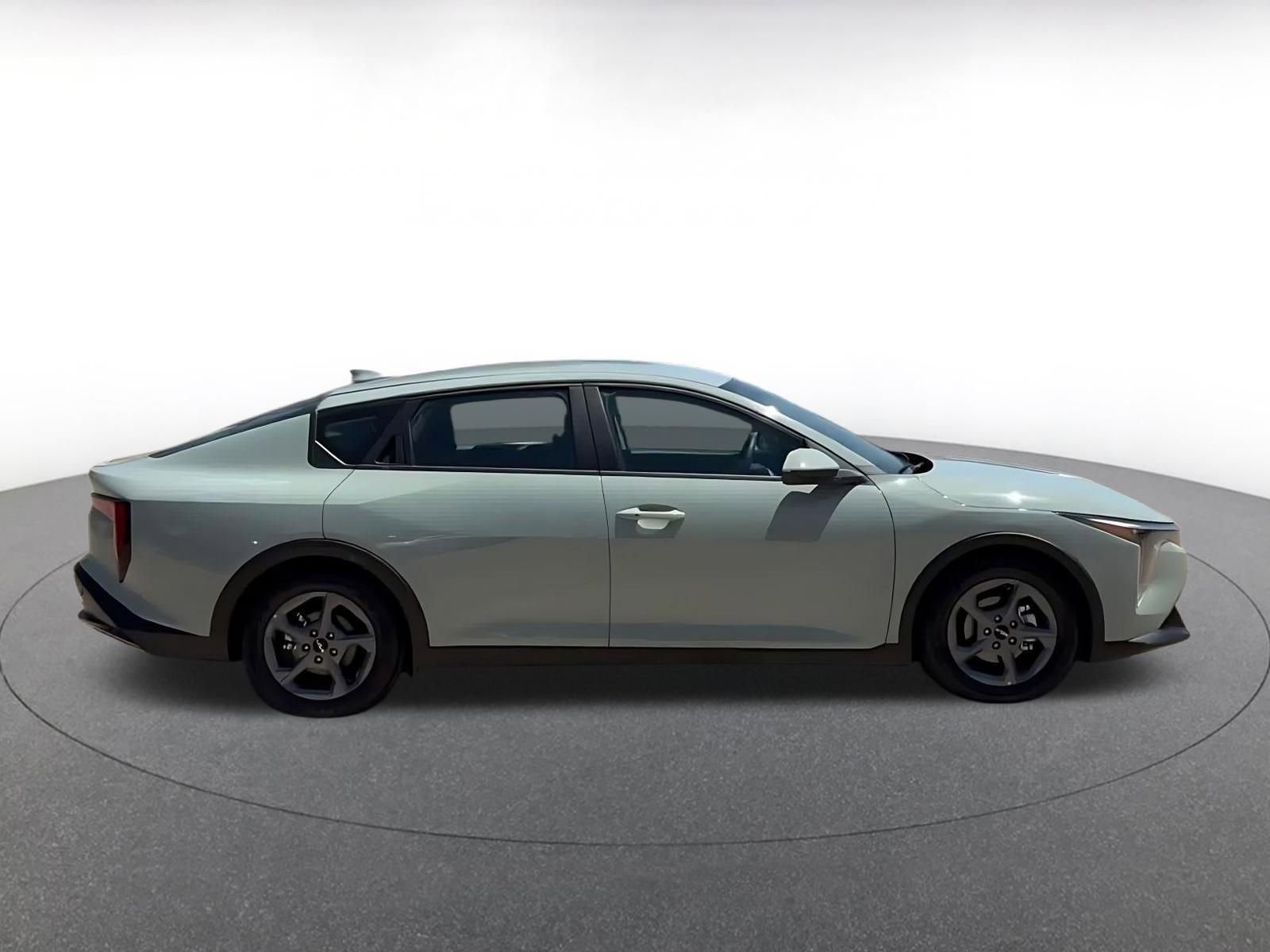 Thumbnail: 2025 Kia K4 - 16