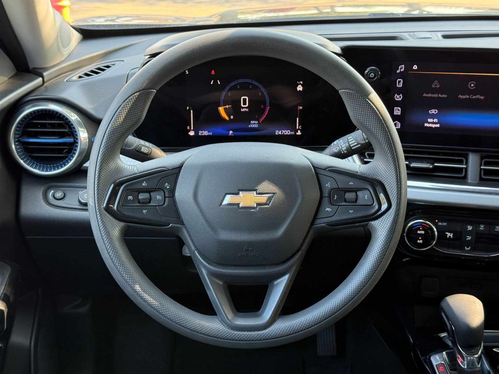 Thumbnail: 2025 Chevrolet Trax - 27