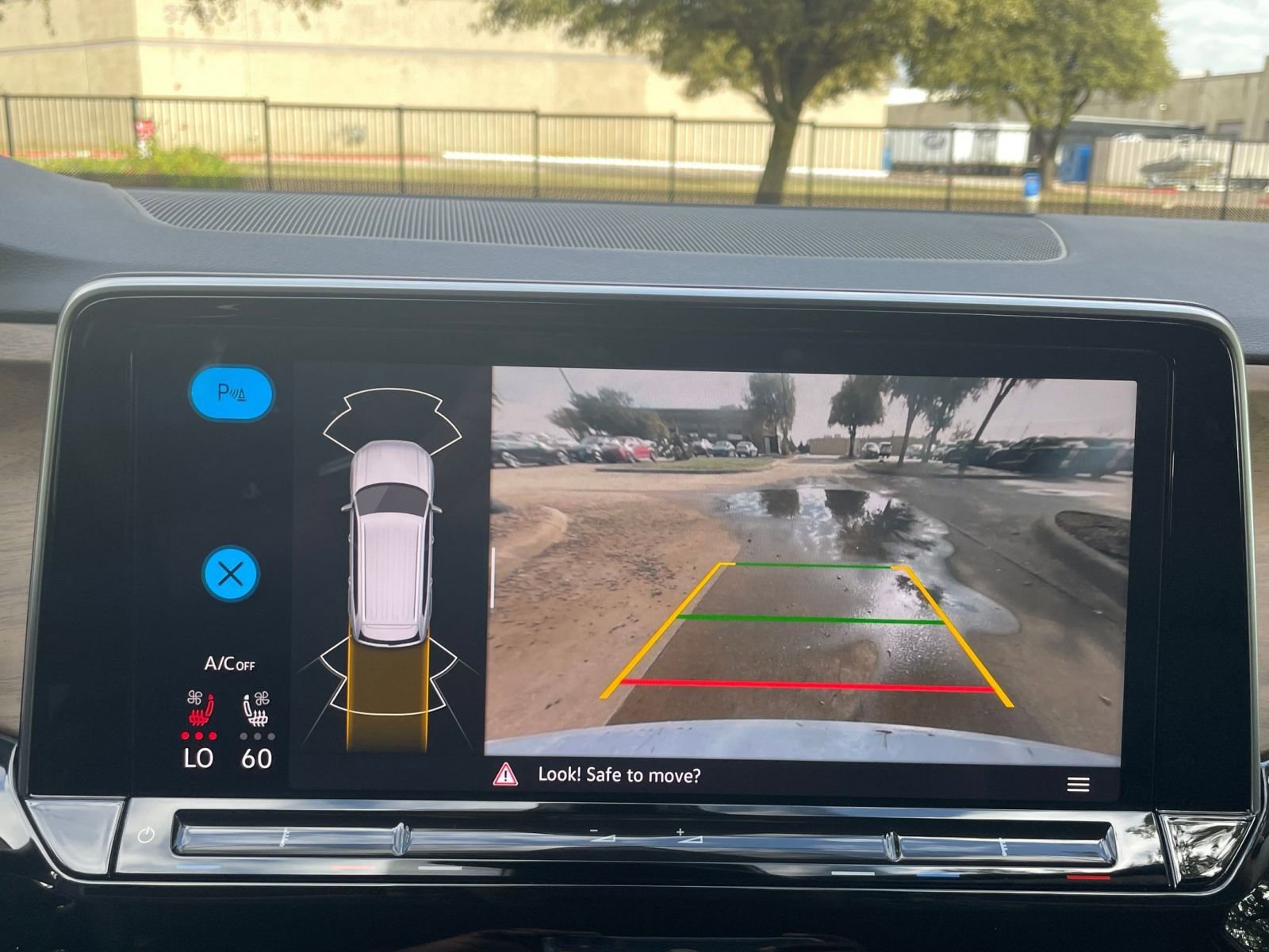 Thumbnail: 2025 Volkswagen Atlas - 18