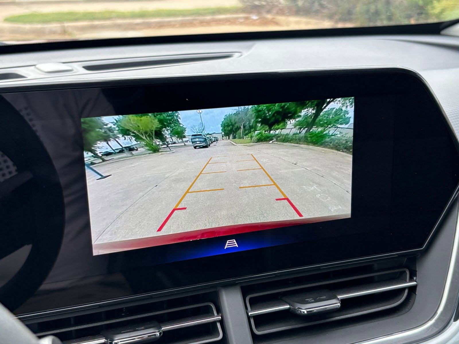 Thumbnail: 2025 Chevrolet Trax - 27