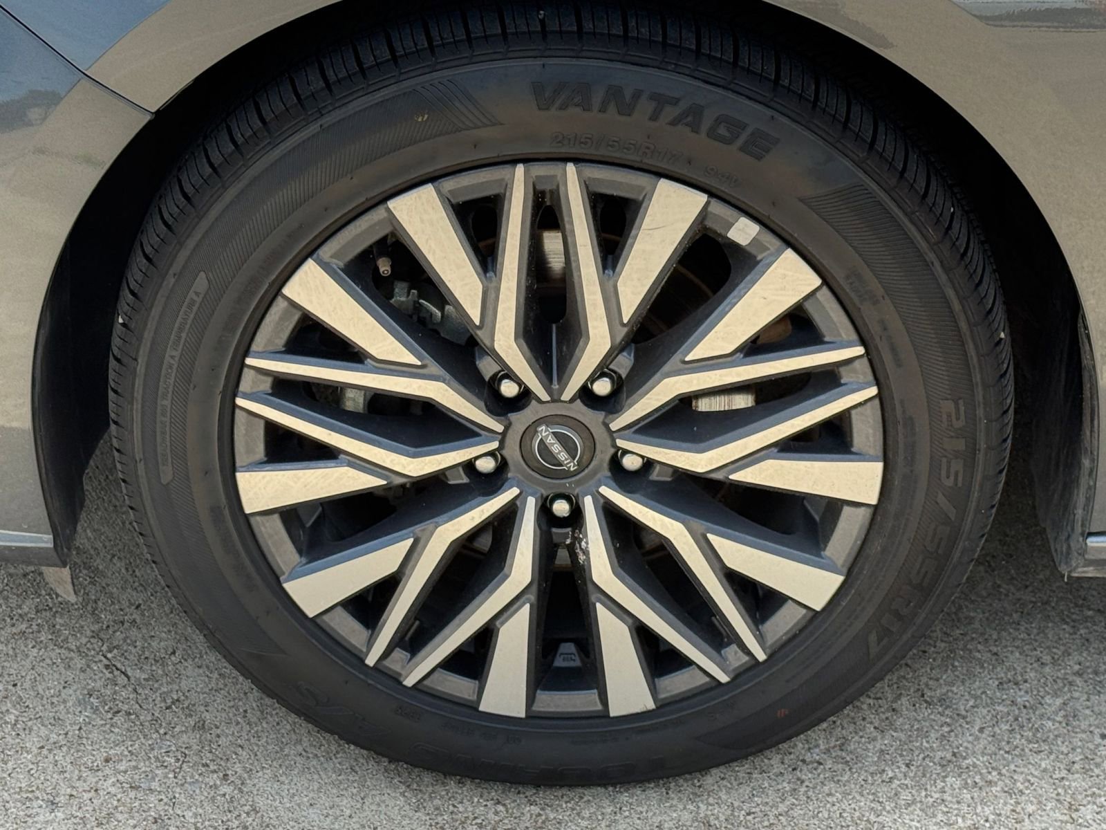 Thumbnail: 2025 Nissan Altima - 31