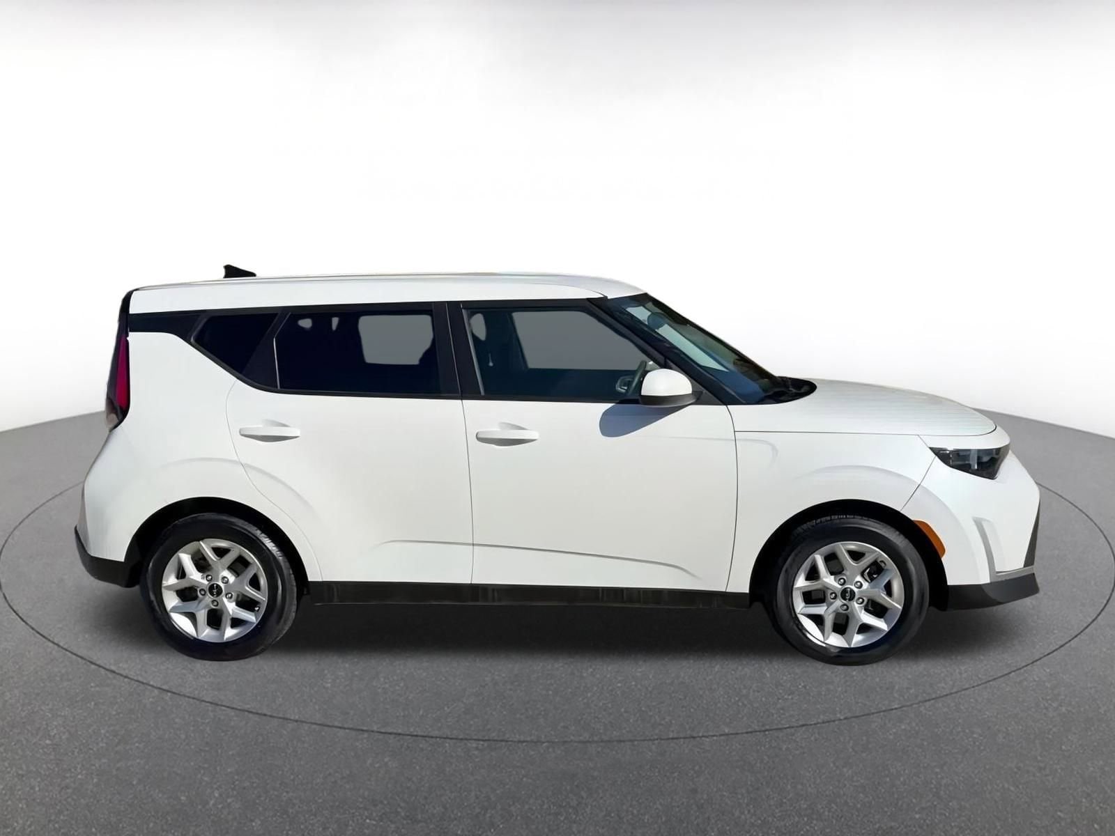 Thumbnail: 2024 Kia Soul - 16