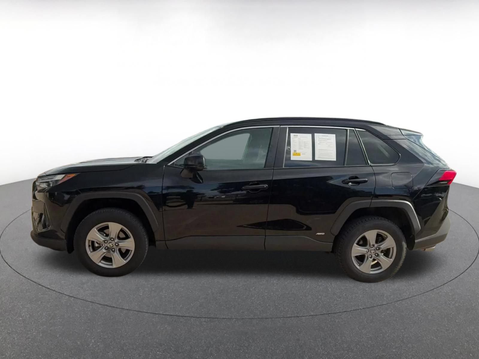 Thumbnail: 2025 Toyota RAV4 - 9