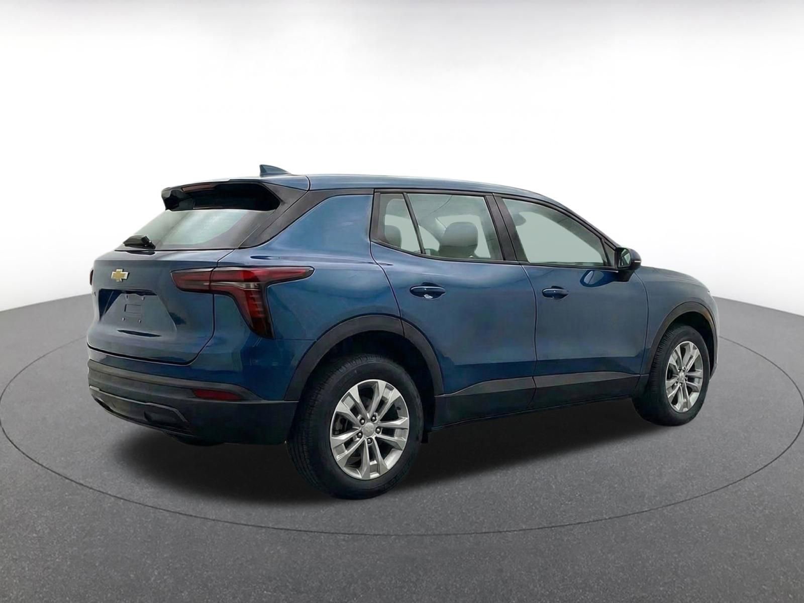 Thumbnail: 2025 Chevrolet Equinox - 9