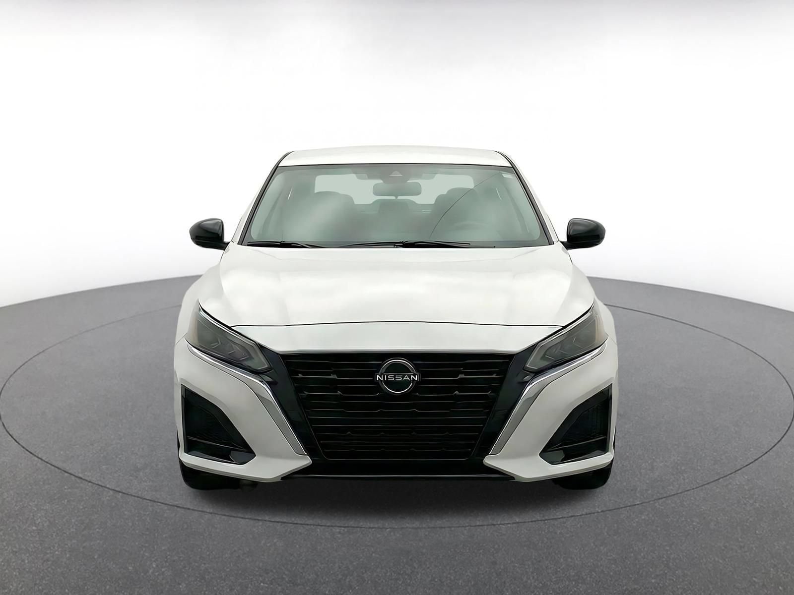 Thumbnail: 2025 Nissan Altima - 2