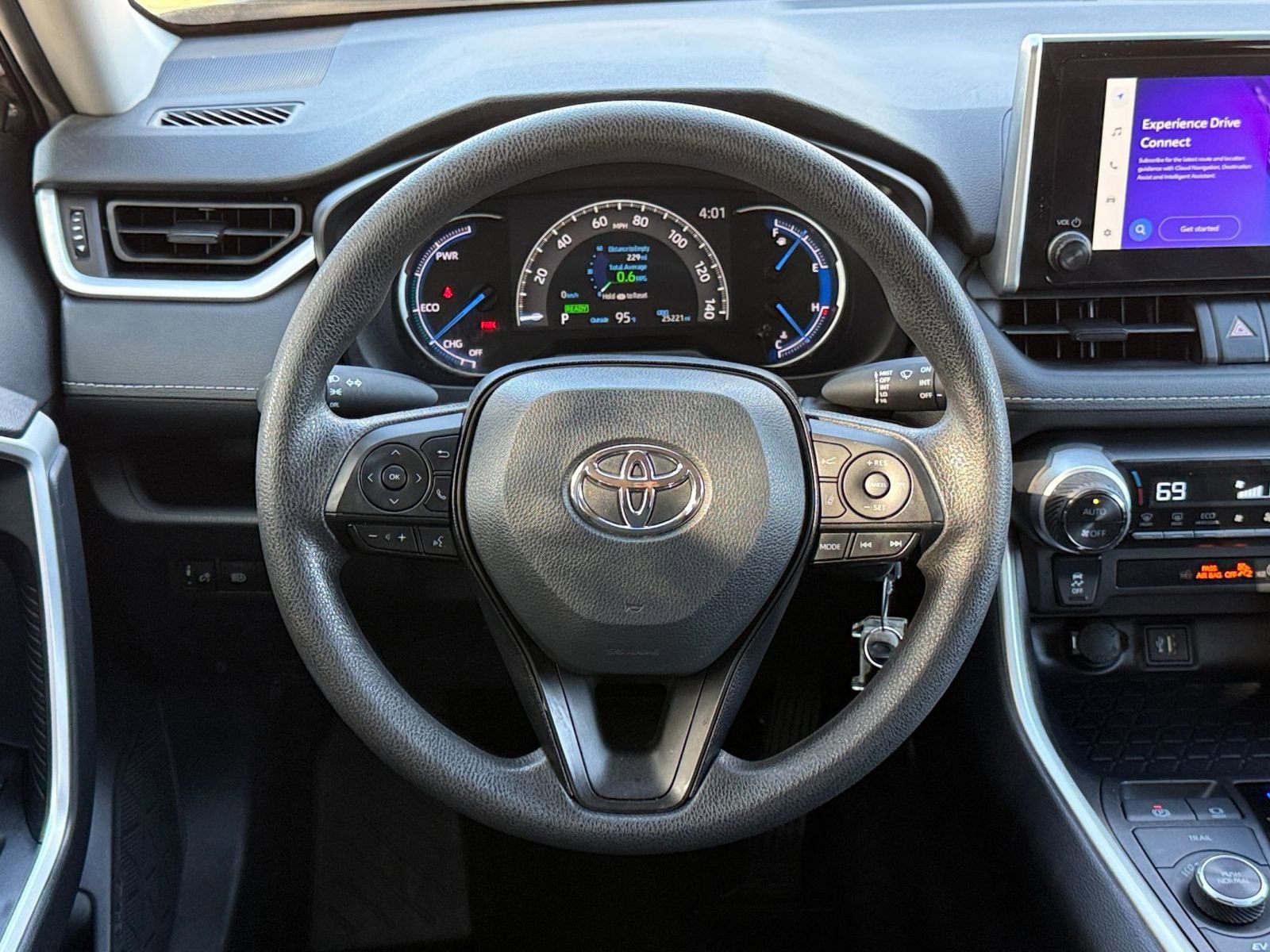 Thumbnail: 2025 Toyota RAV4 - 28