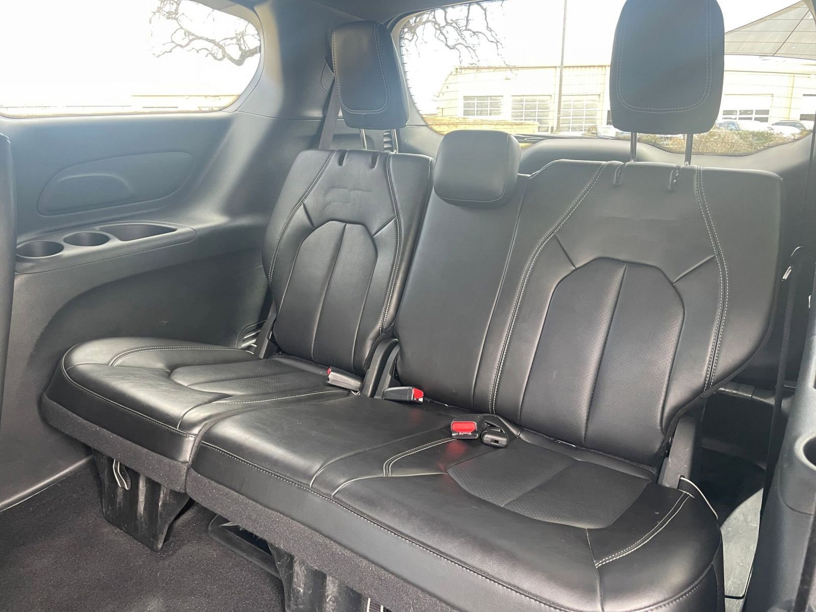 Thumbnail: 2025 Chrysler Pacifica - 33