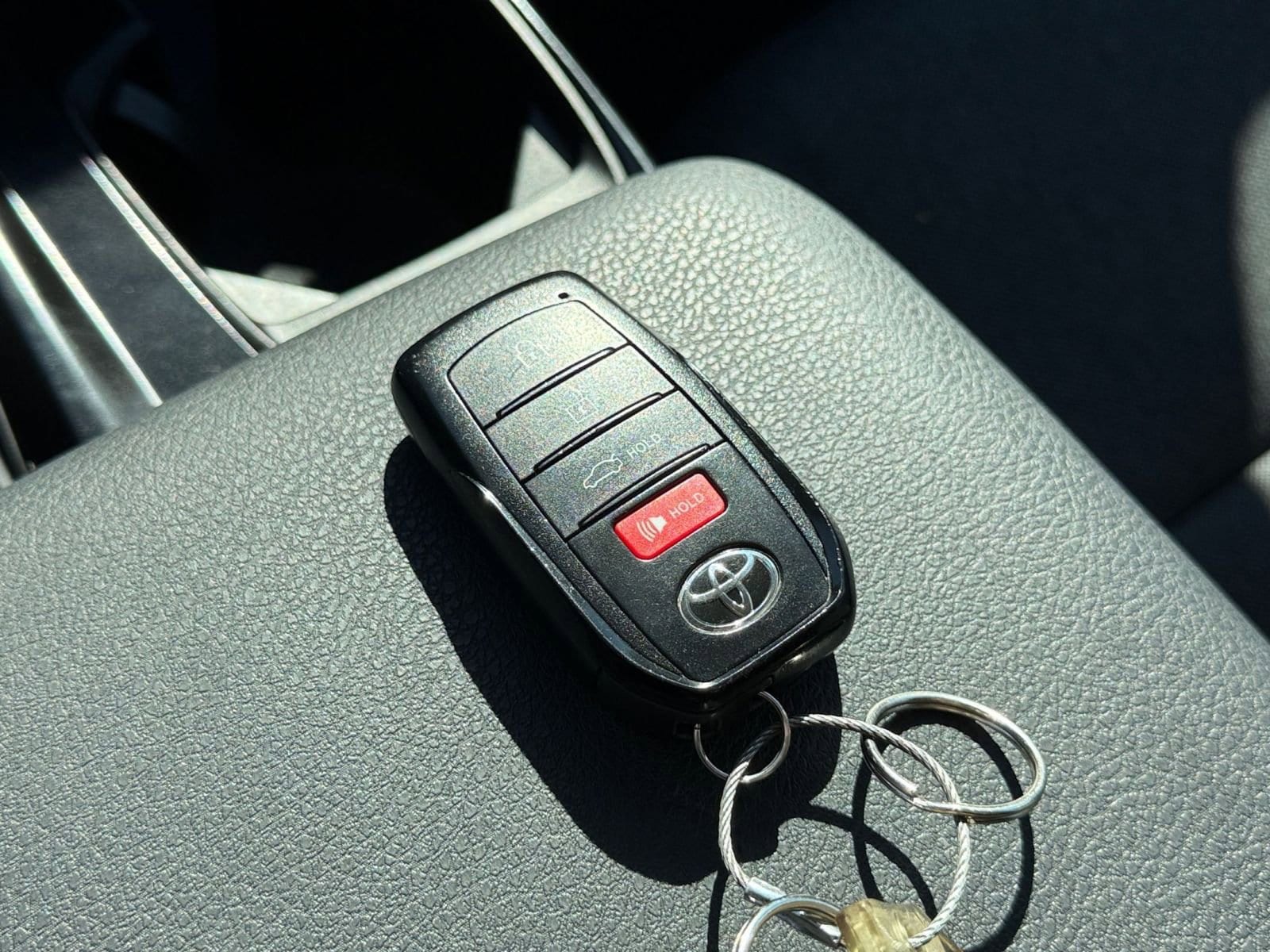 Thumbnail: 2025 Toyota Camry - 22