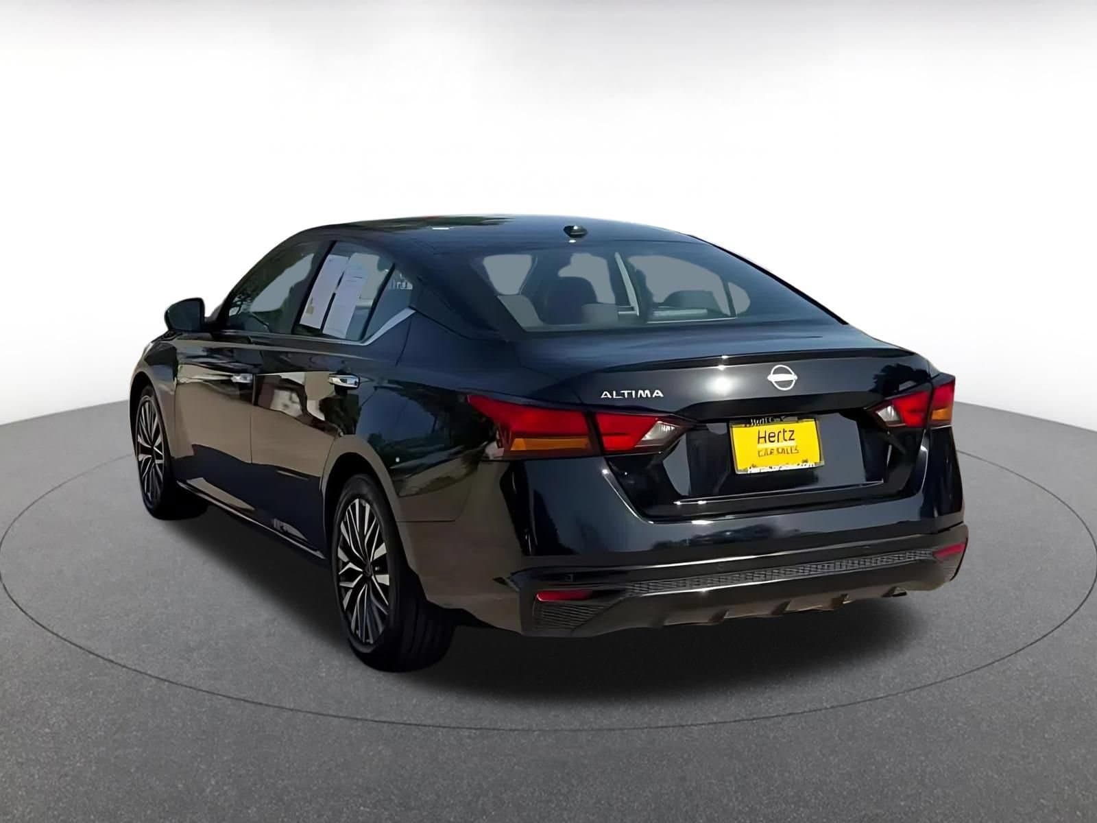 Thumbnail: 2025 Nissan Altima - 11