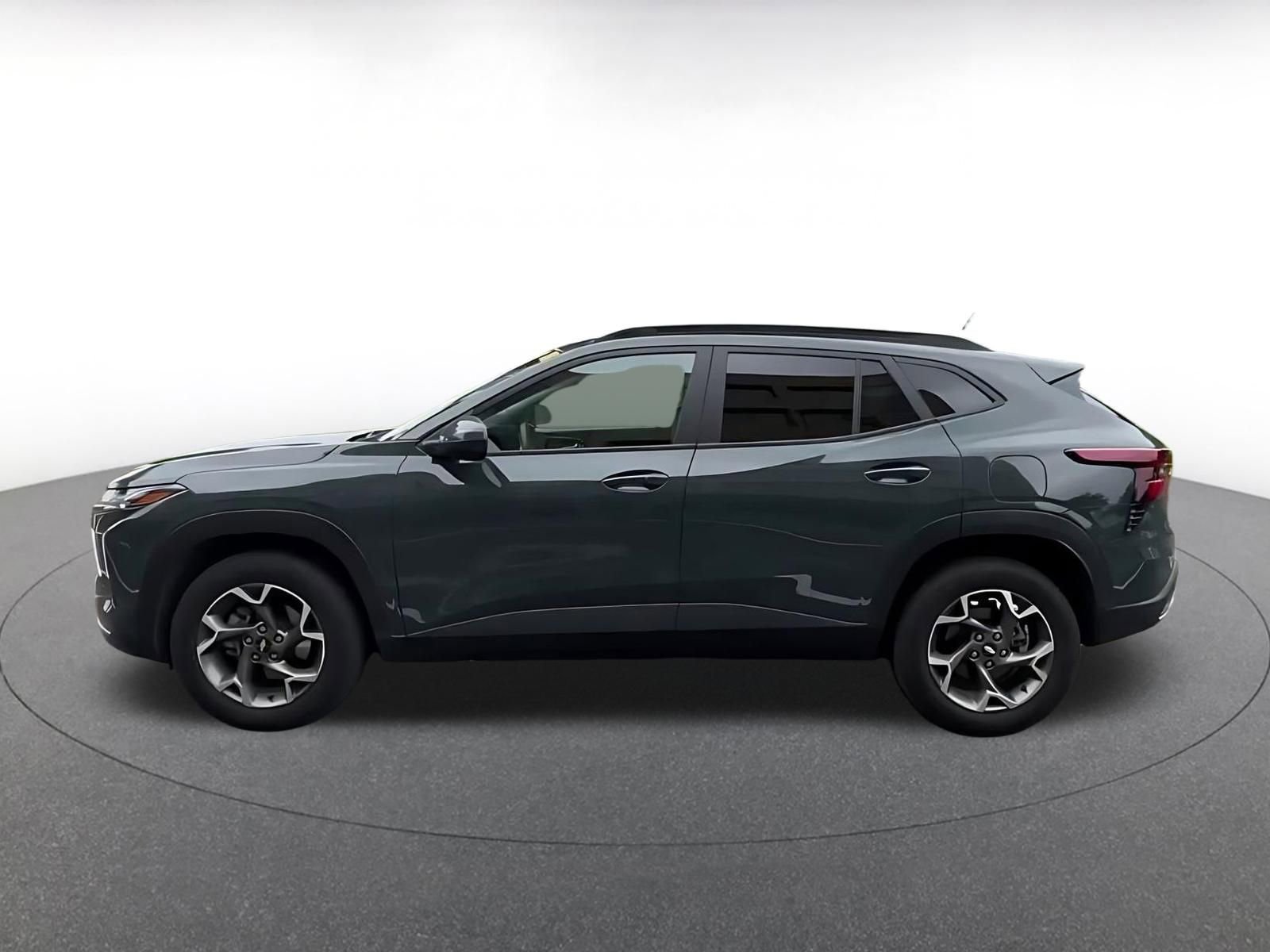 Thumbnail: 2025 Chevrolet Trax - 9
