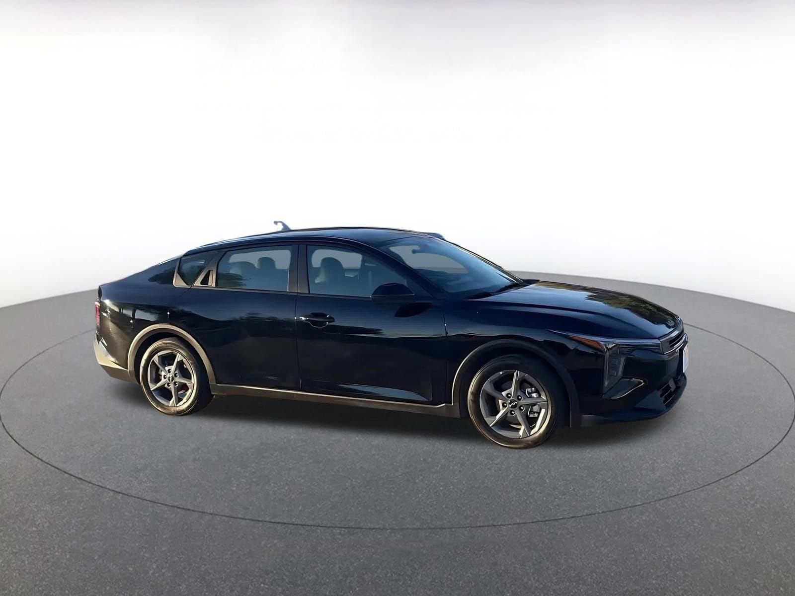 Thumbnail: 2025 Kia K4 - 2