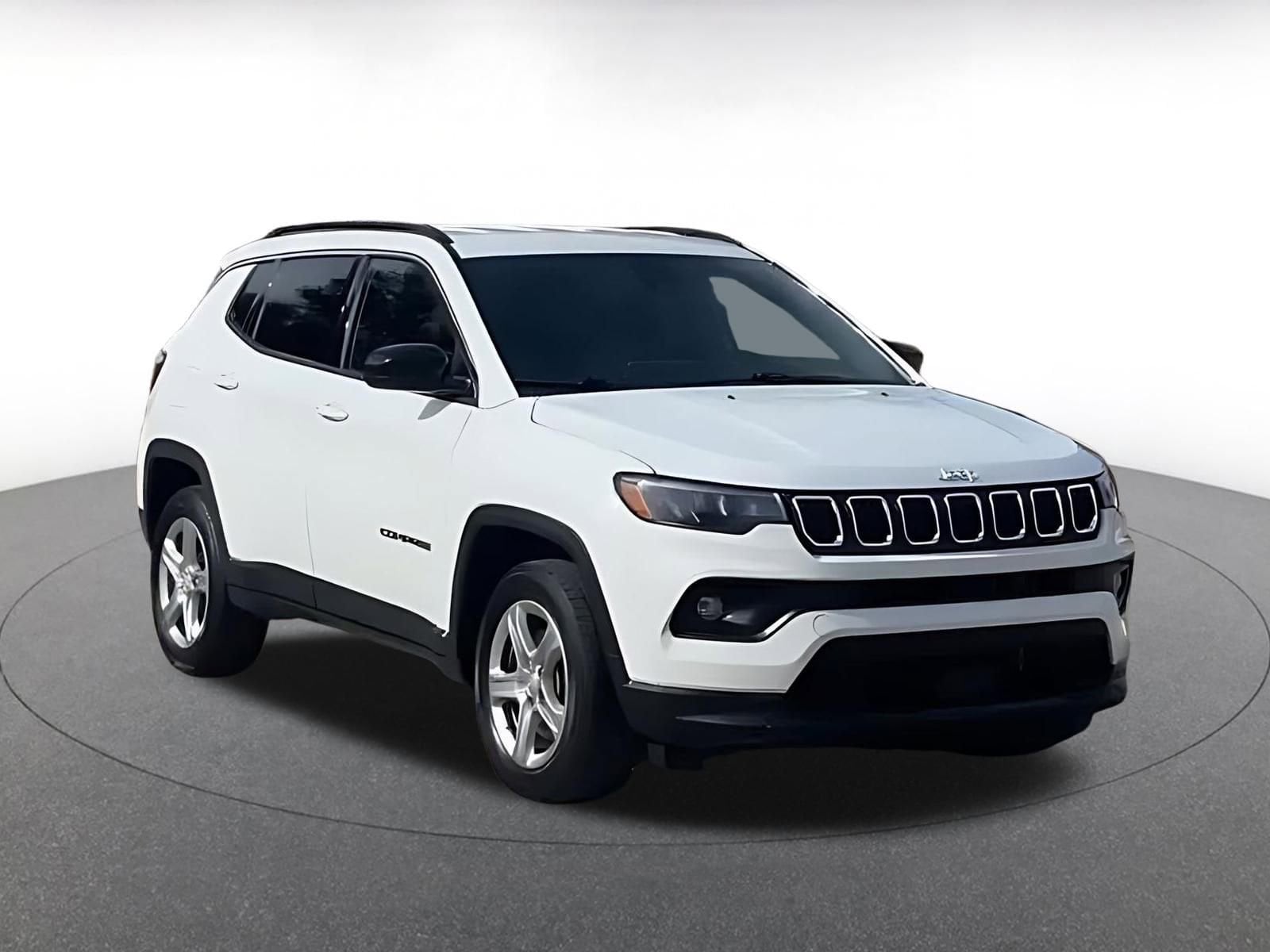 Thumbnail: 2023 Jeep Compass - 3