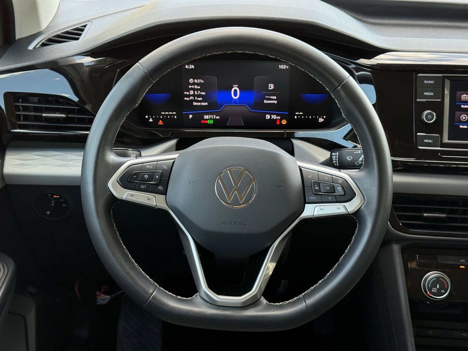 Thumbnail: 2024 Volkswagen Taos - 28