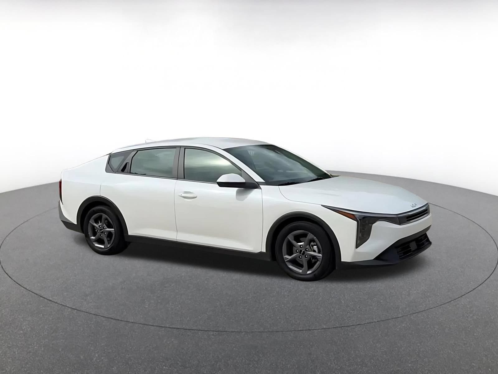 Thumbnail: 2025 Kia K4 - 2