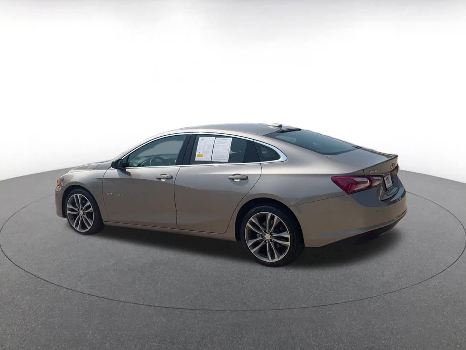 Thumbnail: 2024 Chevrolet Malibu - 10