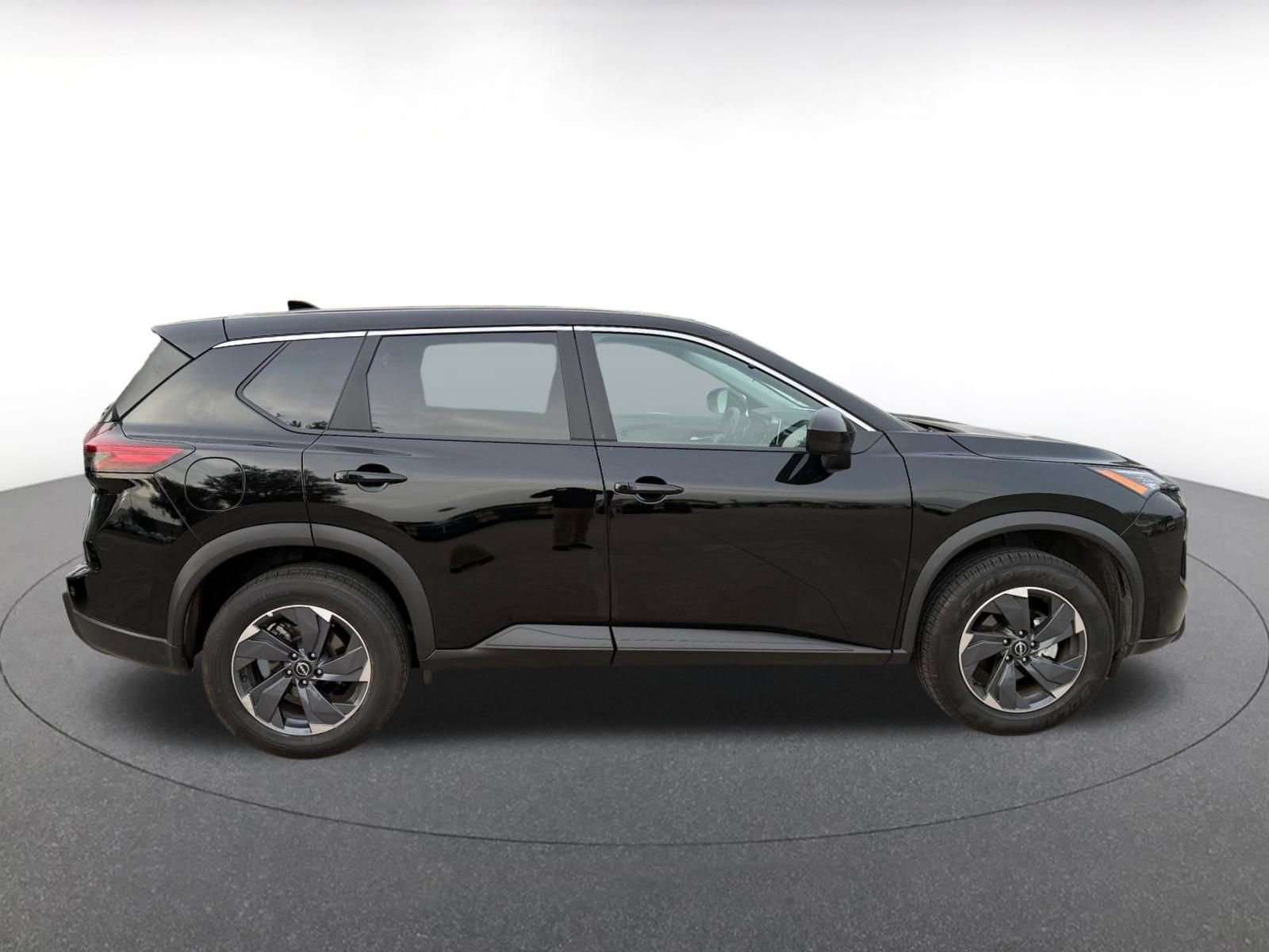 Thumbnail: 2025 Nissan Rogue - 5
