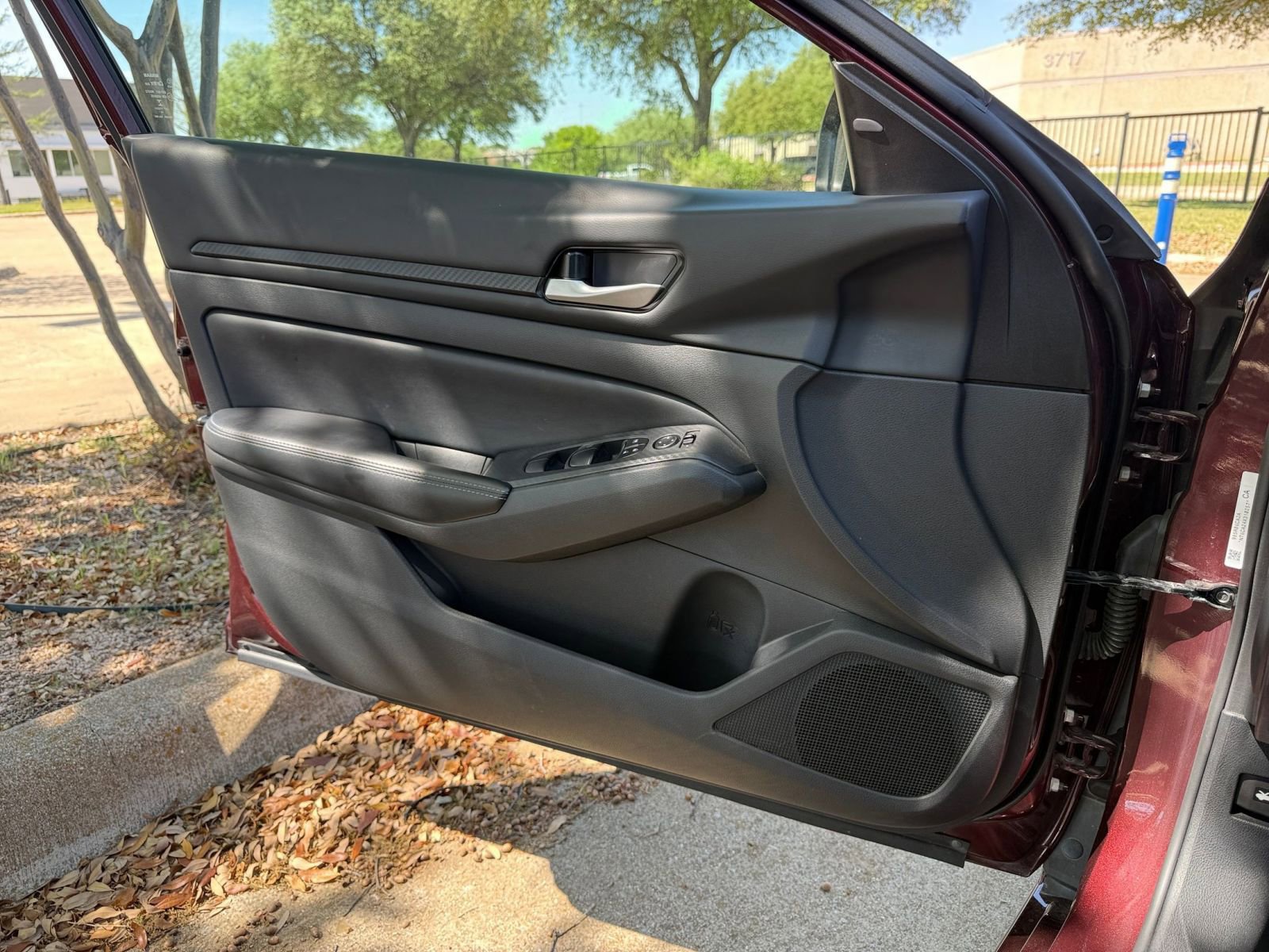 Thumbnail: 2025 Nissan Altima - 18