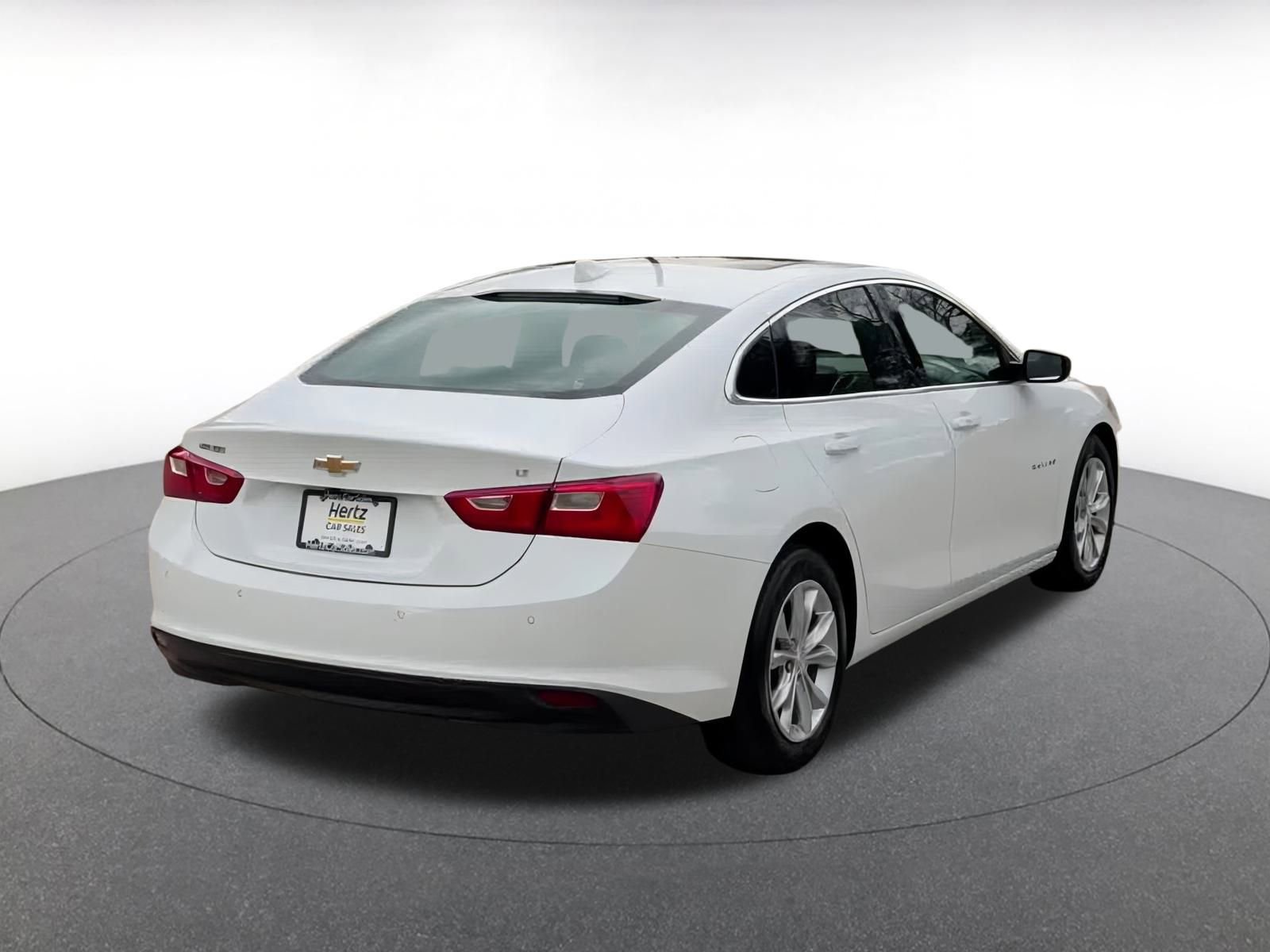 Thumbnail: 2024 Chevrolet Malibu - 14