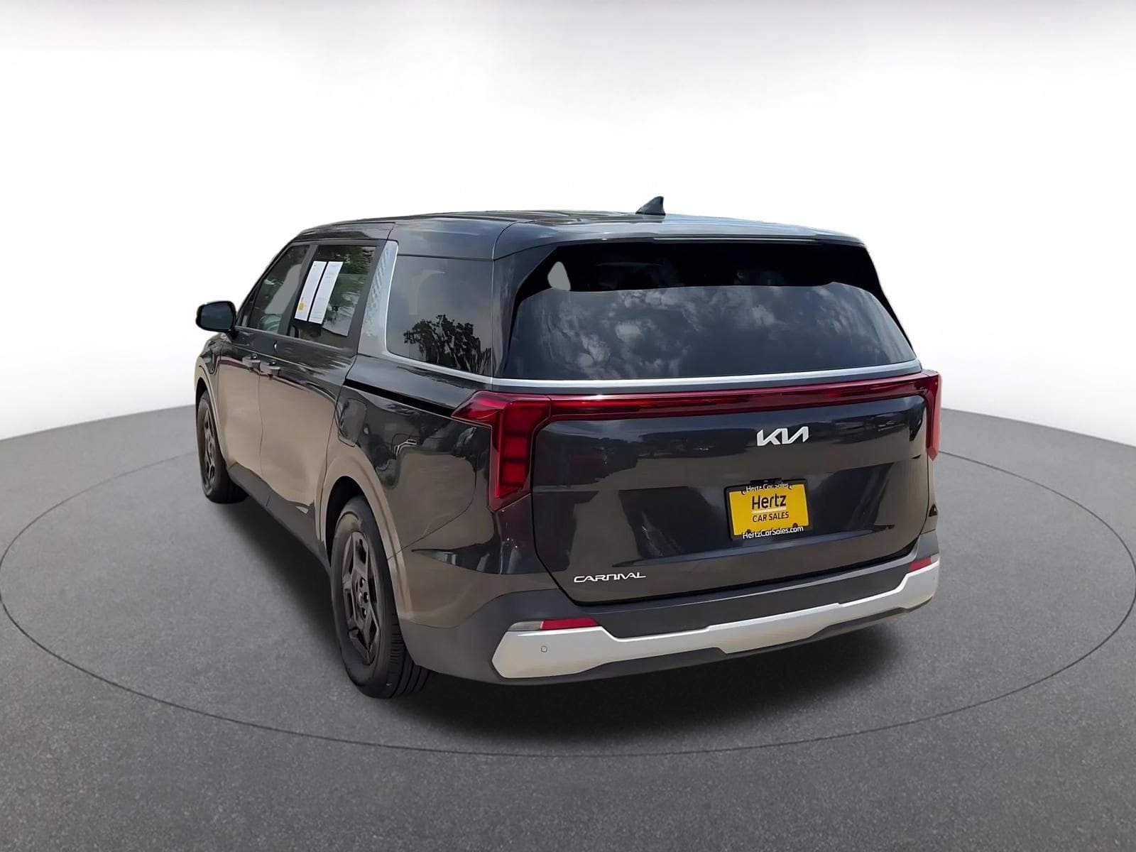 Thumbnail: 2026 Kia Carnival - 11