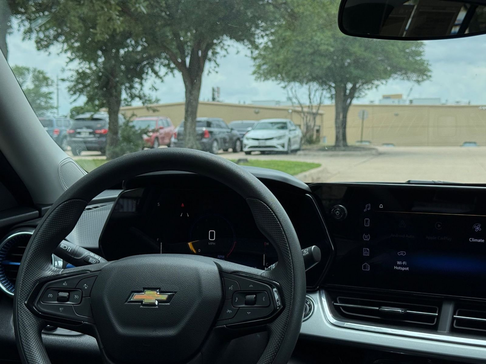 Thumbnail: 2025 Chevrolet Trax - 34