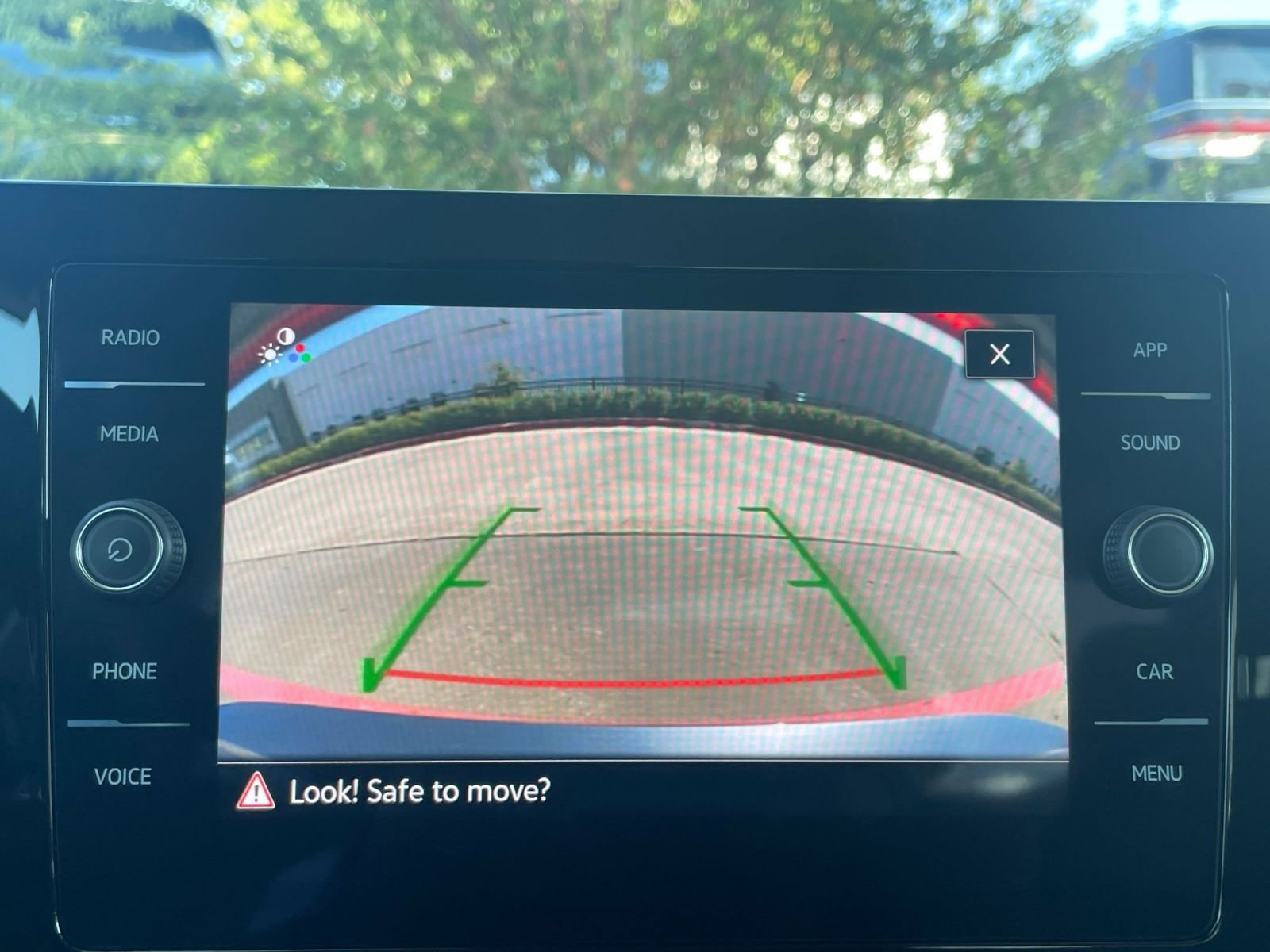 Thumbnail: 2025 Volkswagen Jetta - 18