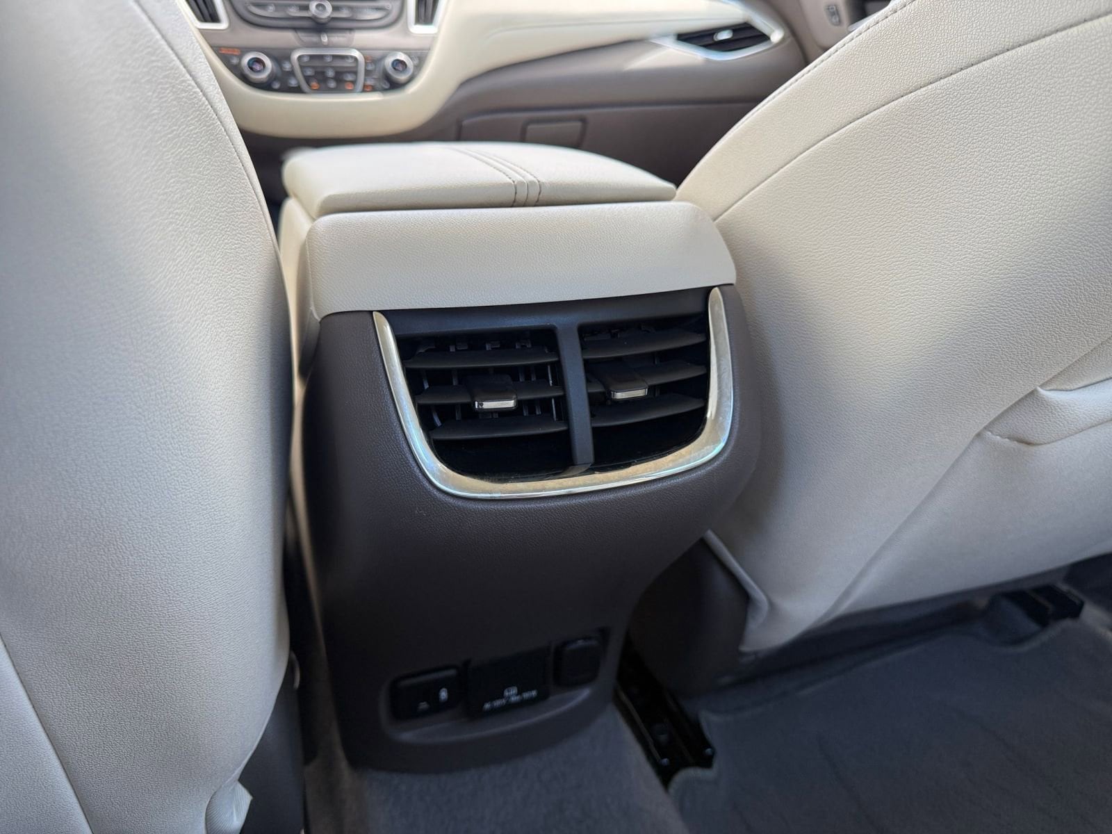Thumbnail: 2024 Chevrolet Malibu - 24