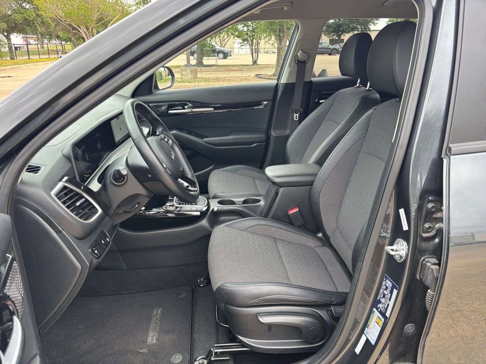 Thumbnail: 2025 Kia Seltos - 30