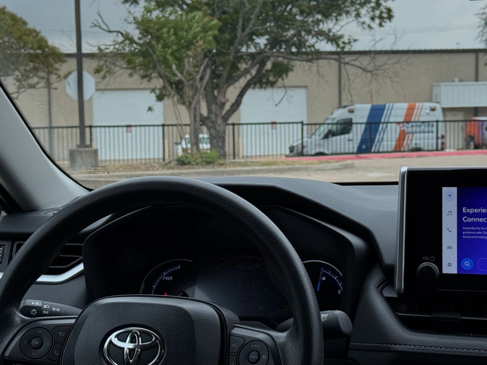 Thumbnail: 2025 Toyota RAV4 - 34