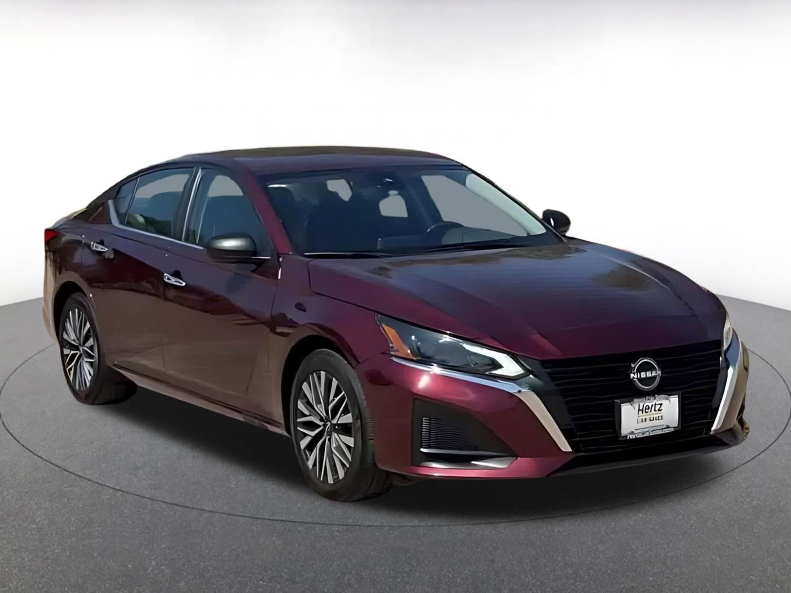Thumbnail: 2025 Nissan Altima - 9
