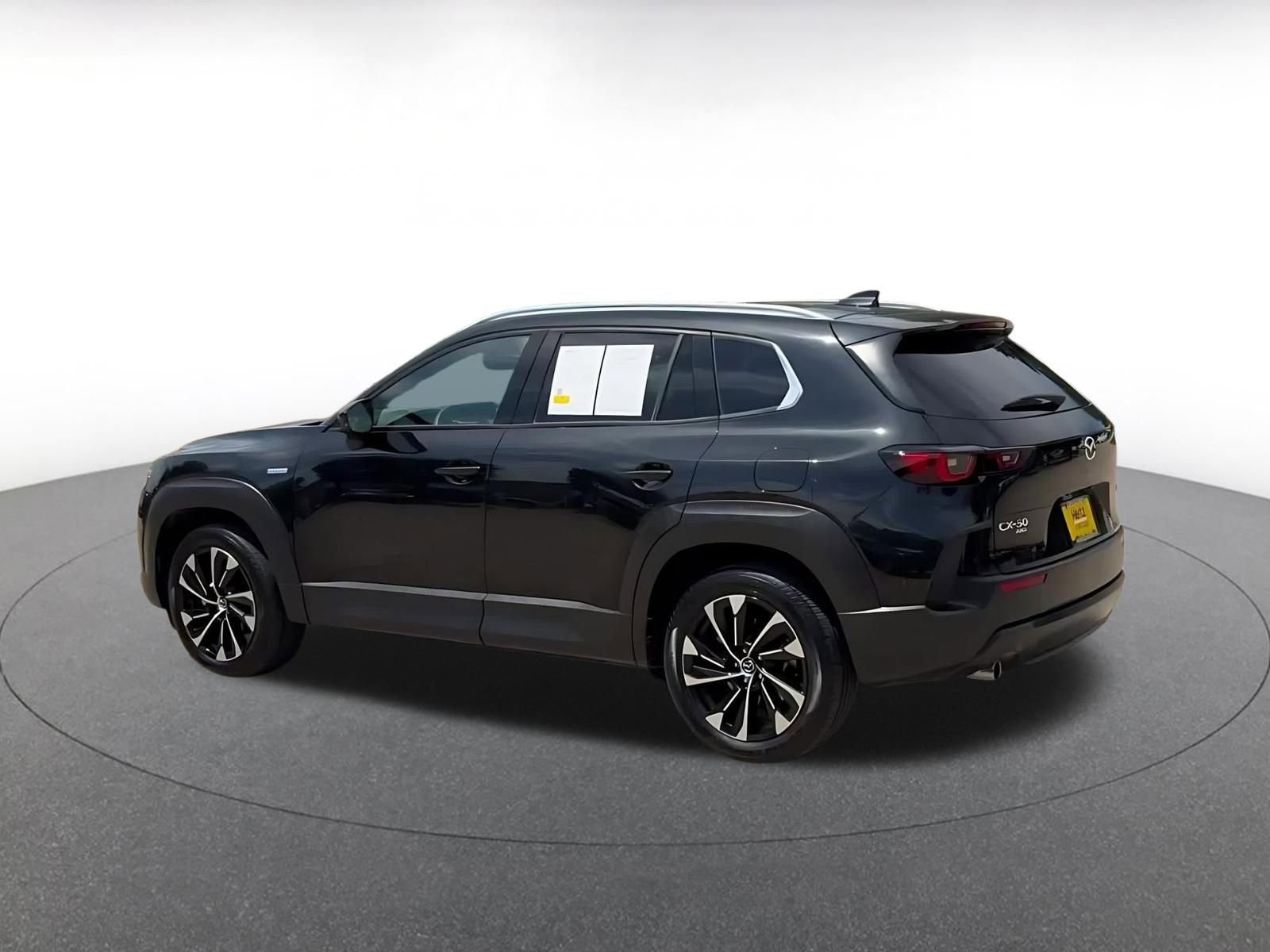 Thumbnail: 2025 Mazda CX-50 - 10