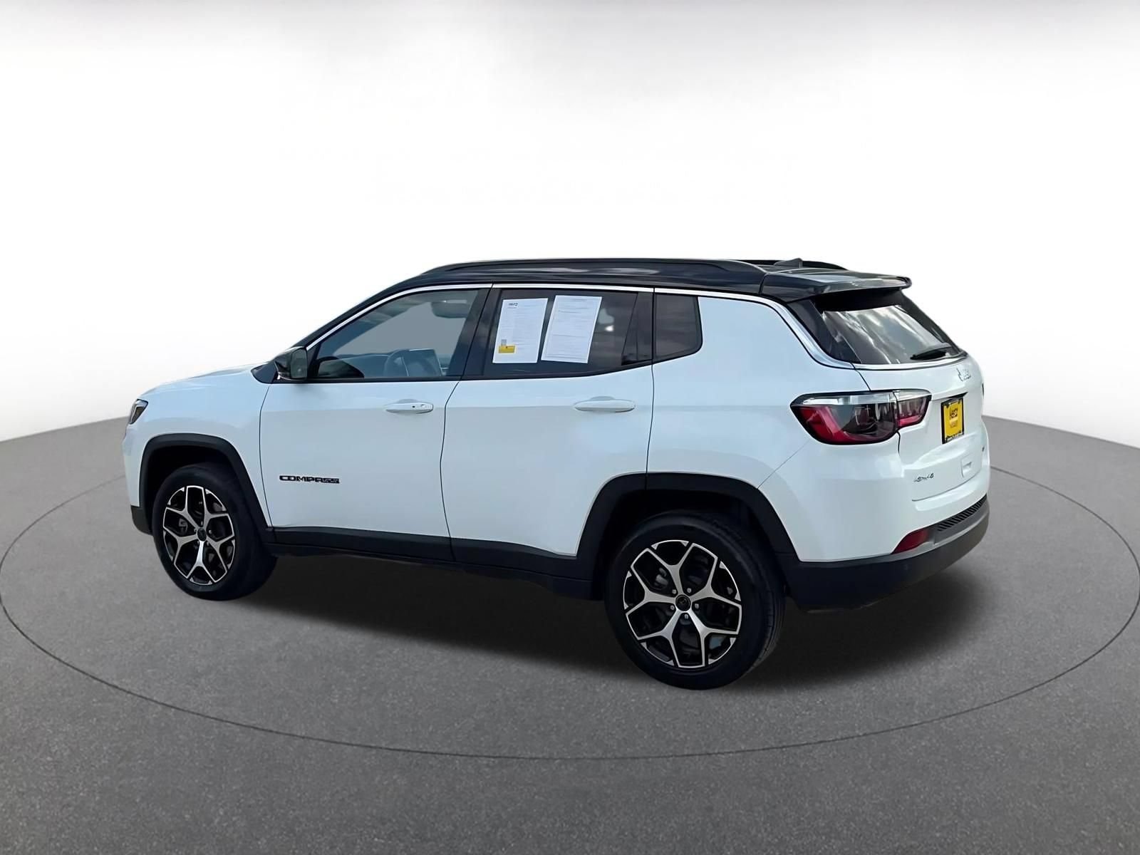 Thumbnail: 2025 Jeep Compass - 9