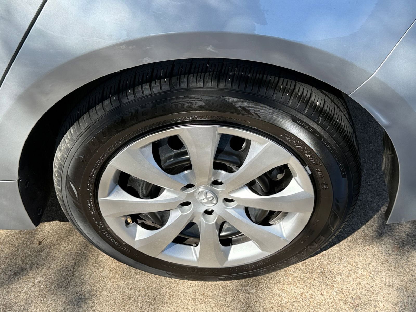 Thumbnail: 2025 Toyota Corolla - 30